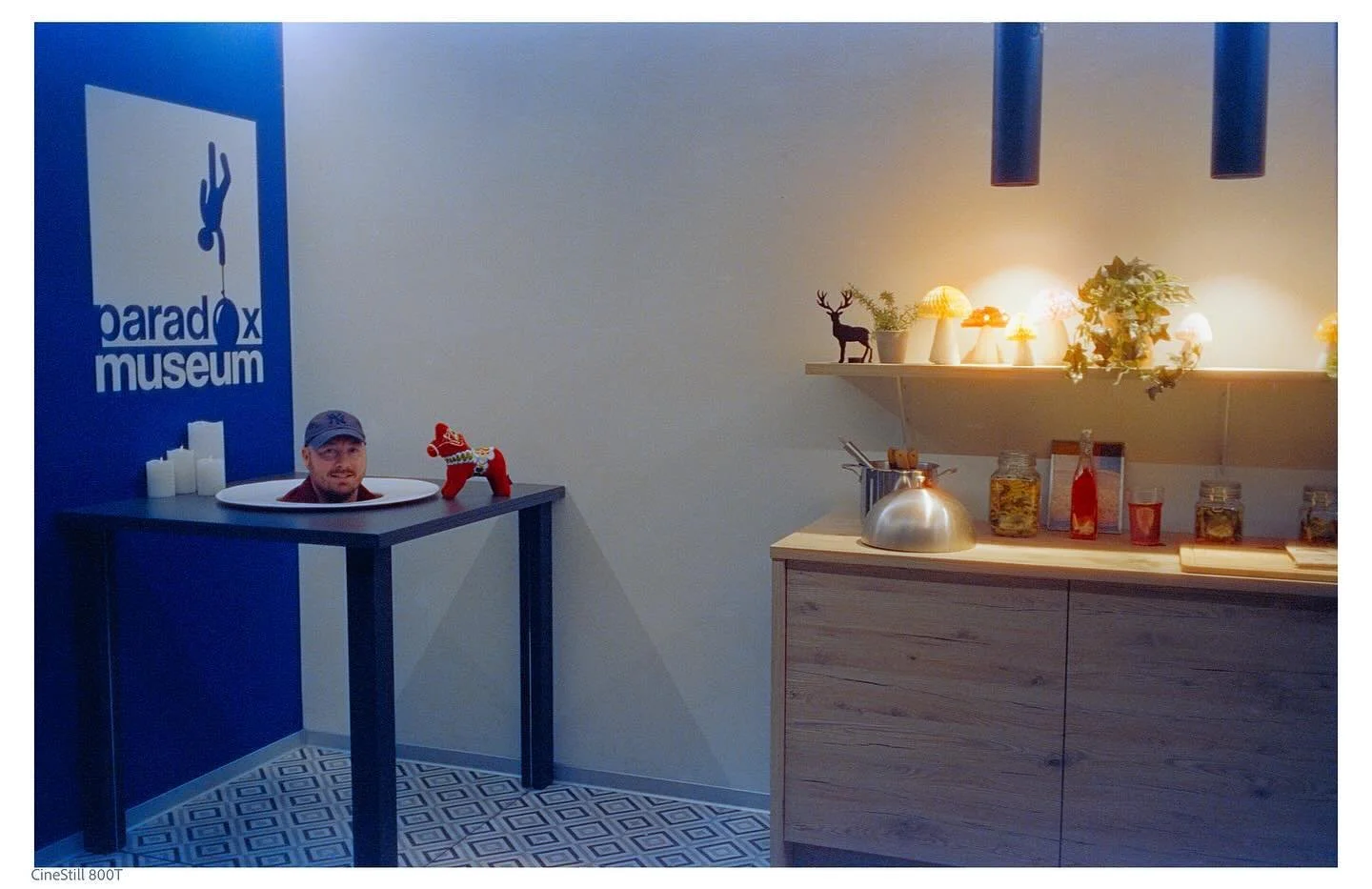 🎞CineStill 800T
📷Leica m7

#filmphoto 
#filmphotography 
#cinestill800t 
#filmisnotdead 
#filmcamera 
#analogphotography 
#filmcommunity 
#ishootfilm
#leicam7 
#zeiss35biogon 
#filmfeed 
#filmisalive
#shootfilm 
#believeinfilm 
#filmphotographic 
#