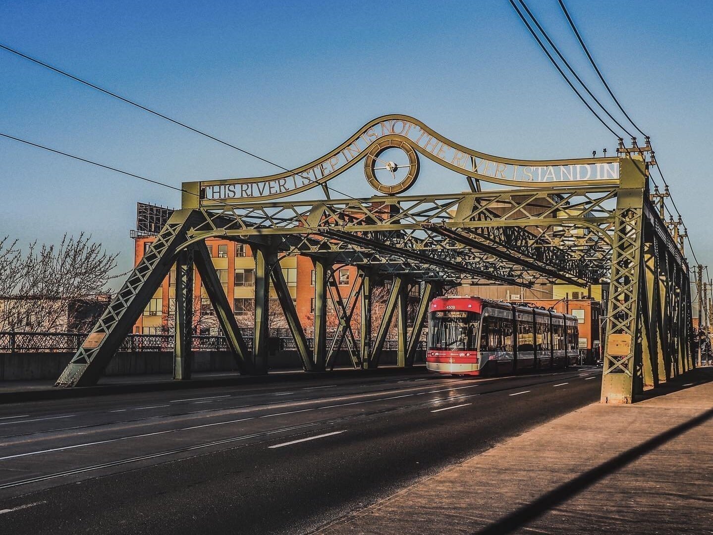 QueenSt.jpg