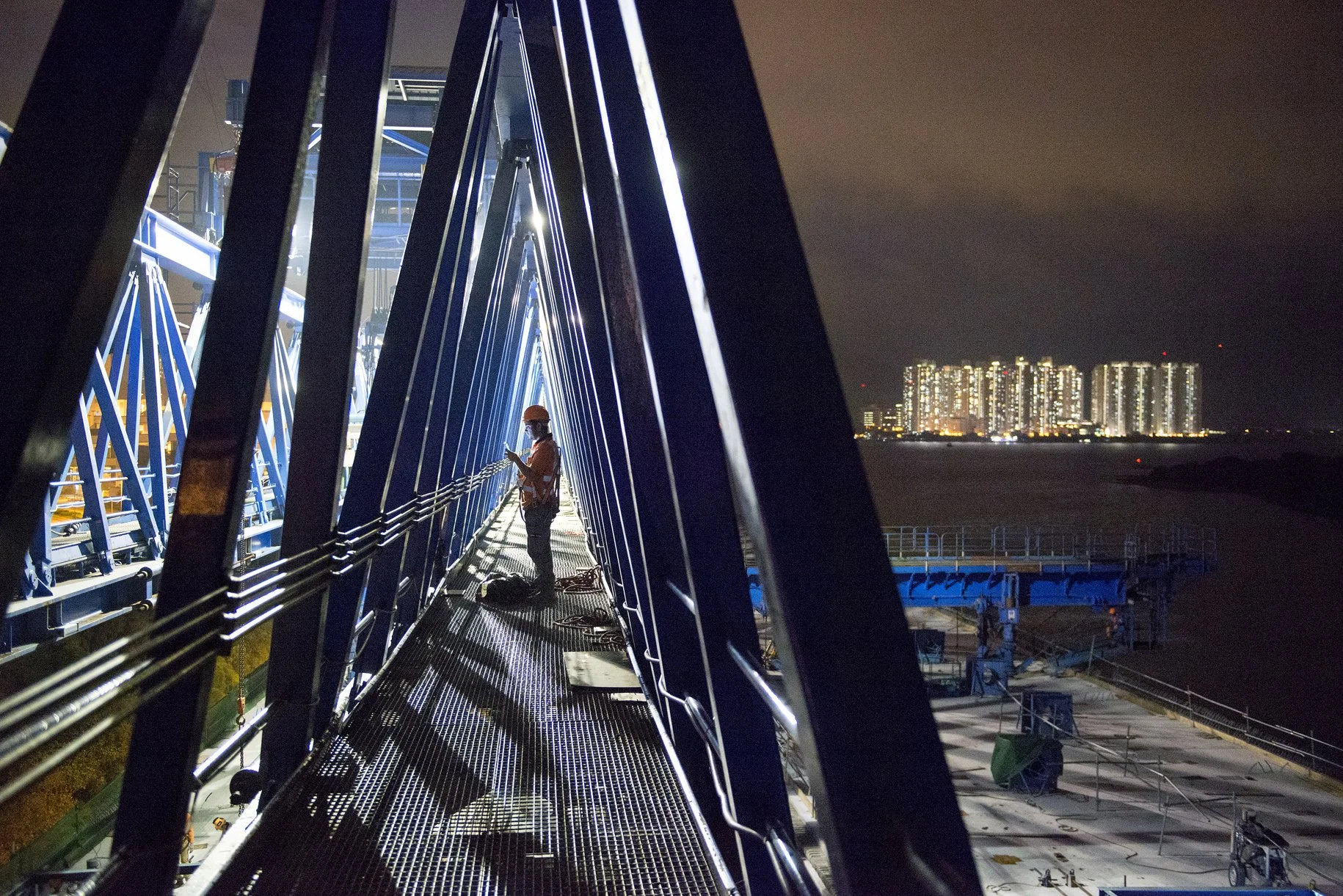 Hong Kong-Macao bridge construction, the longest oversea bridge in the world, for Bouygues TP / VSL