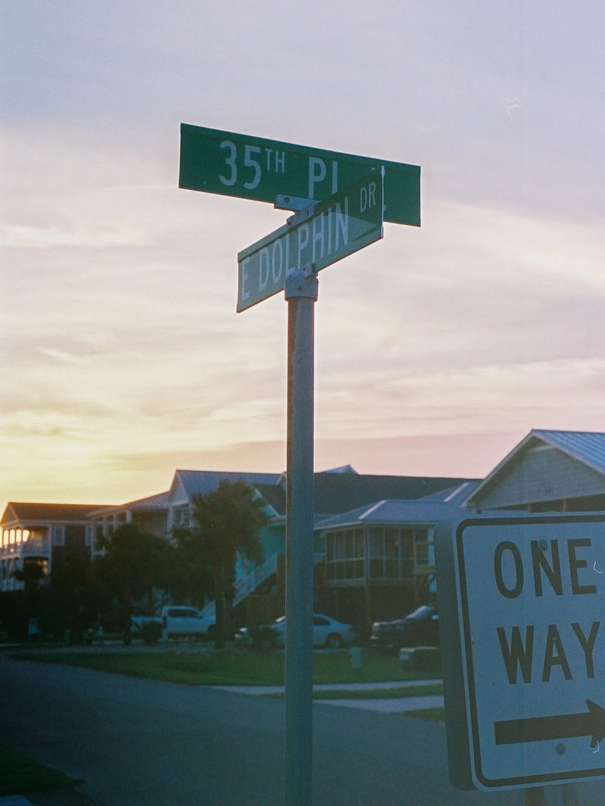 3884970_3884970-R1-057-27.jpg