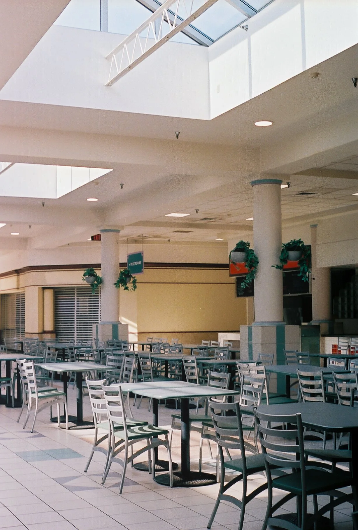 3880090_3880090-R1-061-29.jpg