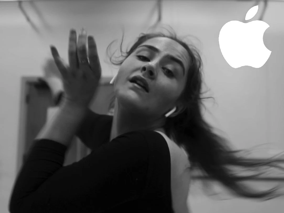 'Apple Airpods' (Spec-Ad)
