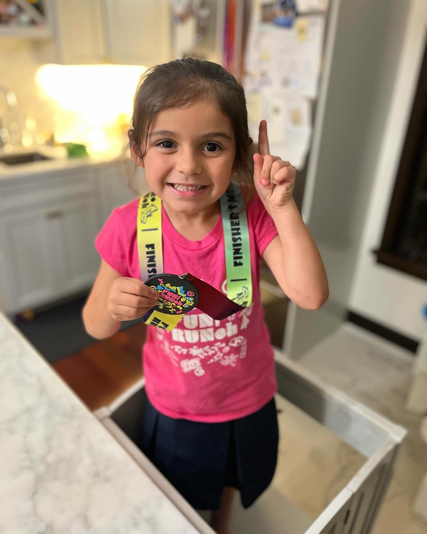 Mother's Day 5K FUN|RUNch = Kid Approved:
➡️Sienna loving the kids shirts and the colorful rubber finisher medals 🌈 🏅 
➡️Testing out the FESTIVAL games &amp; Enjoying unlimited access to Frog 🐸 flinger 
➡️Seb still trying to figure out how Frog 🐸