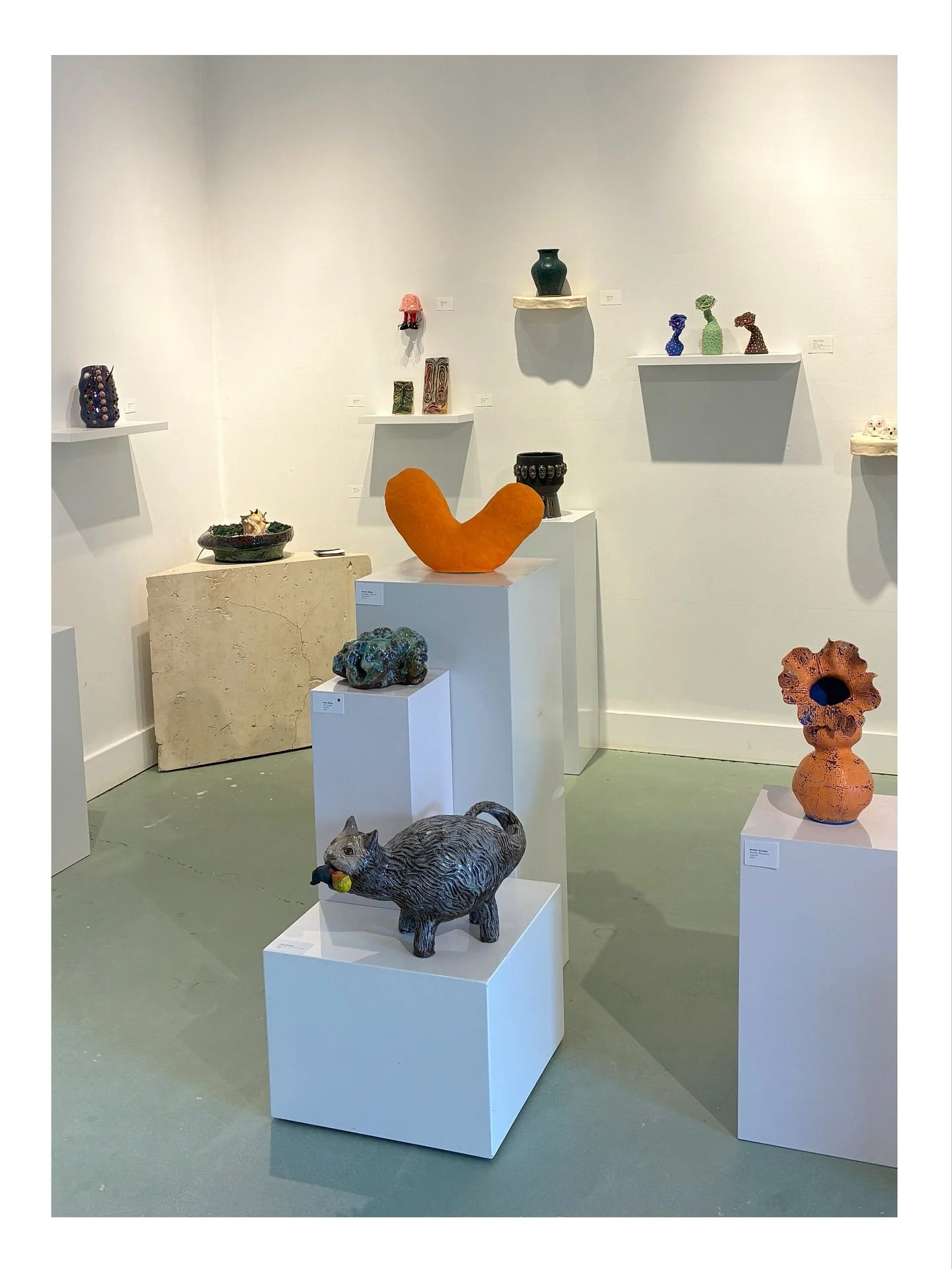 &ldquo;Freaky Forms&rdquo; - new show at @slipgallerysf. If you ever wanted to see a big fat ceramic cheese puff in person, now&rsquo;s your chance. Lots of cool and weird pieces in this exhibit from members at @claybythebaysf 
.
.
.
.
#bowlcutcerami
