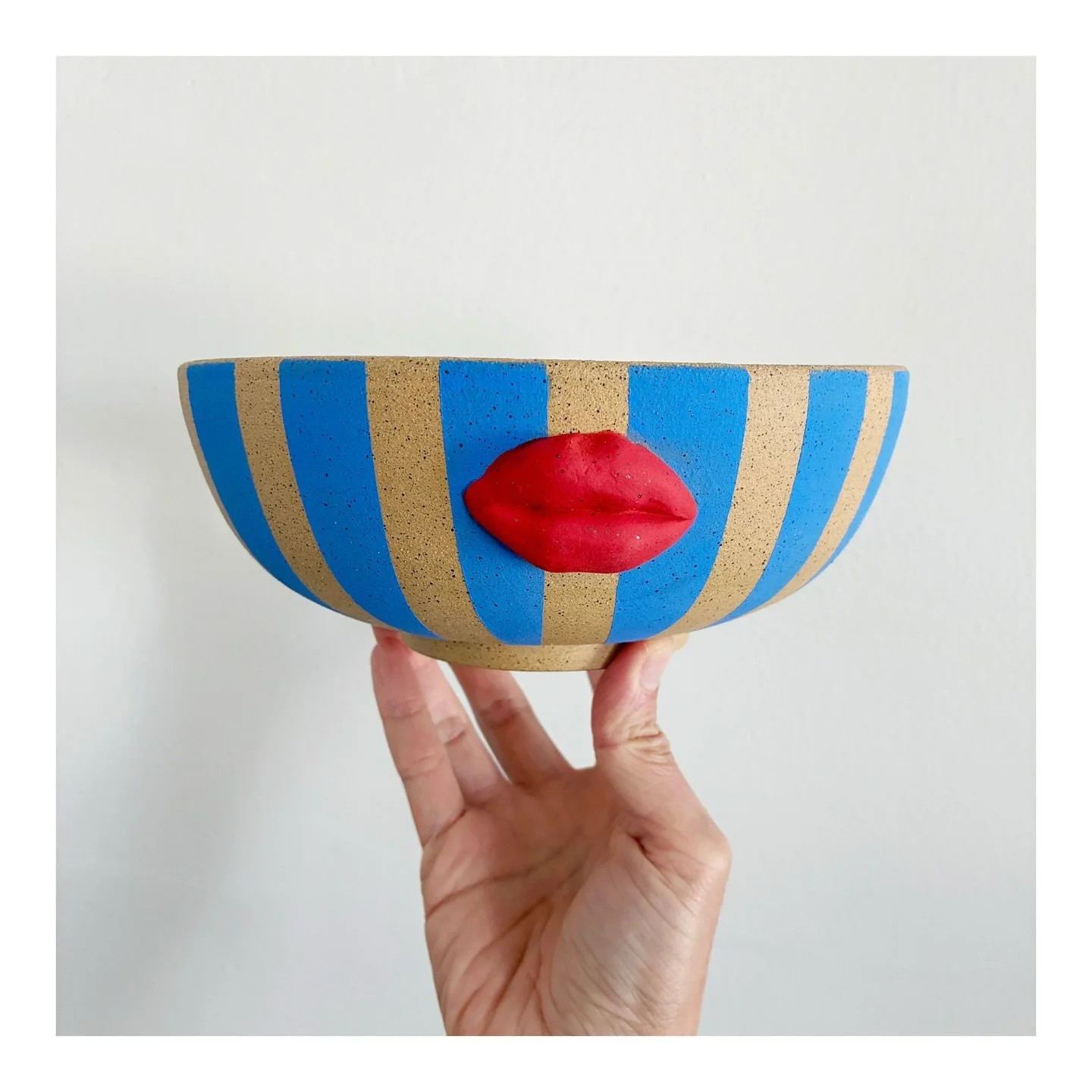 Blue stripes with lips - now in bowl form. 
.
.
.
#bowlcutceramics #clay #ceramics #ceramicart #contemporaryceramics #kilnfolk #potteryforall #handmadeceramics #pottersofinstagram #pottery #handmade #craft #handcrafted #keramik #bipocartists #ihaveth
