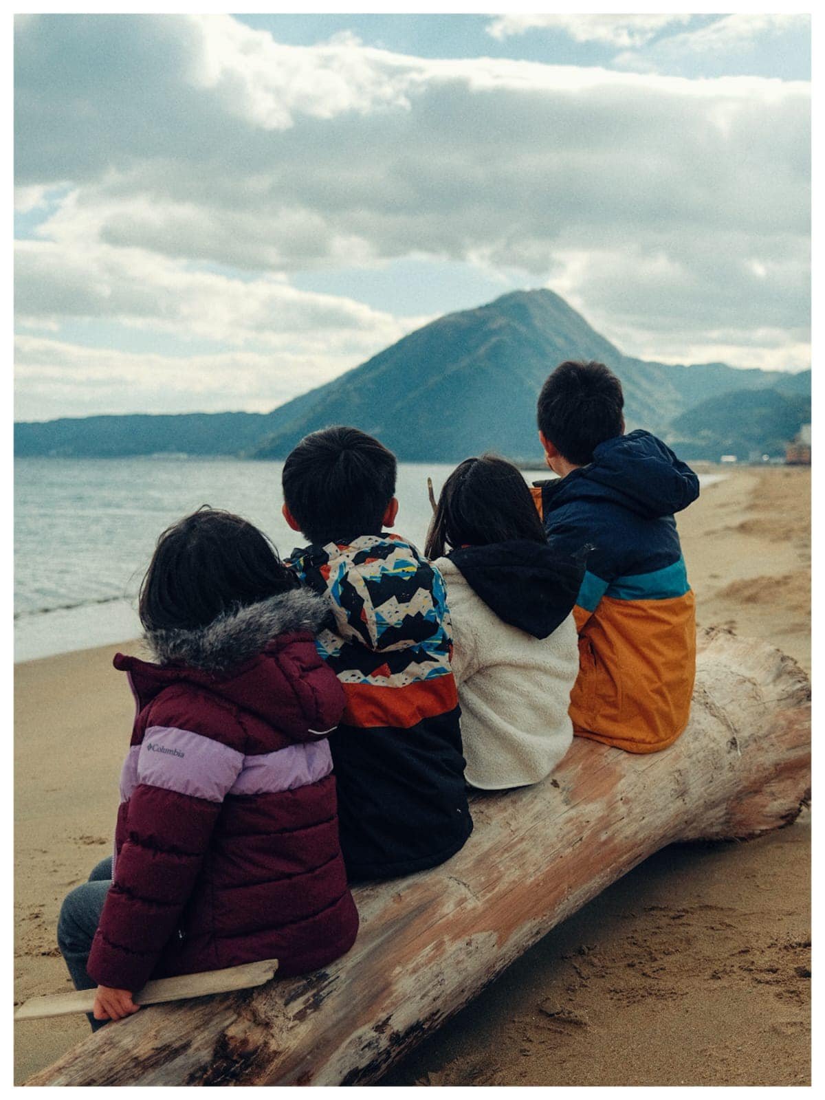 Kyushu Road Trip Guide: Stargazing, Sulfur Springs & Secret Culinary Treasures