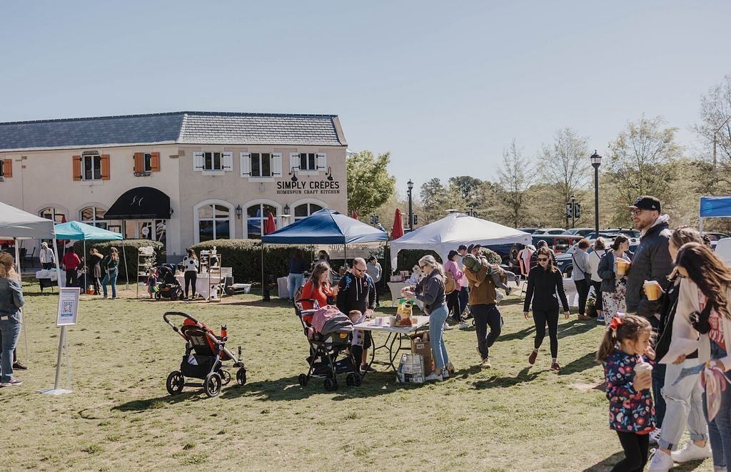 Have you moved to the Raleigh area in the last 5 years?

There are so many new families to the triangle and we want to help support you and get you connected to community! We offer free mom-only meetups, playgroups, and family events. We also have ti