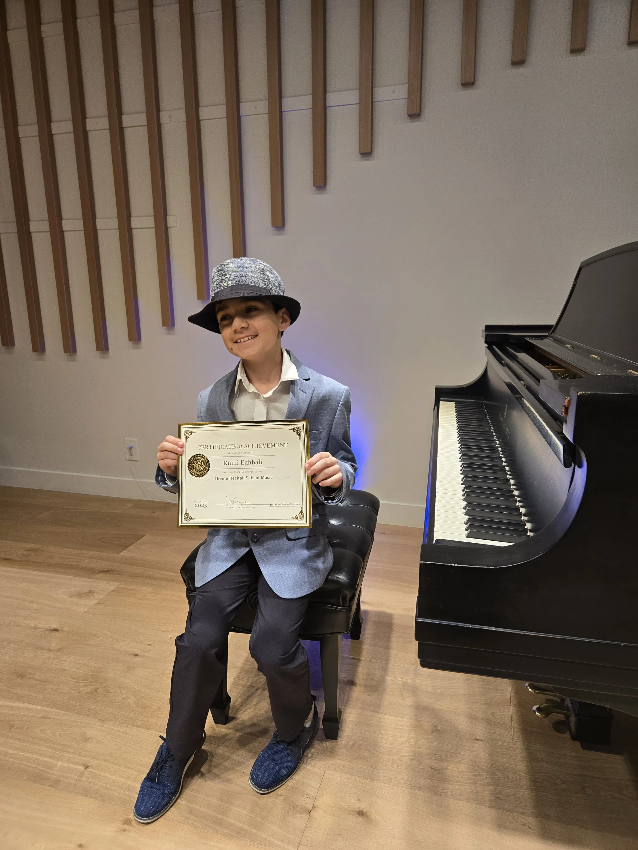 Student of the month - March 2025 - Rumi Eghbali.jpg