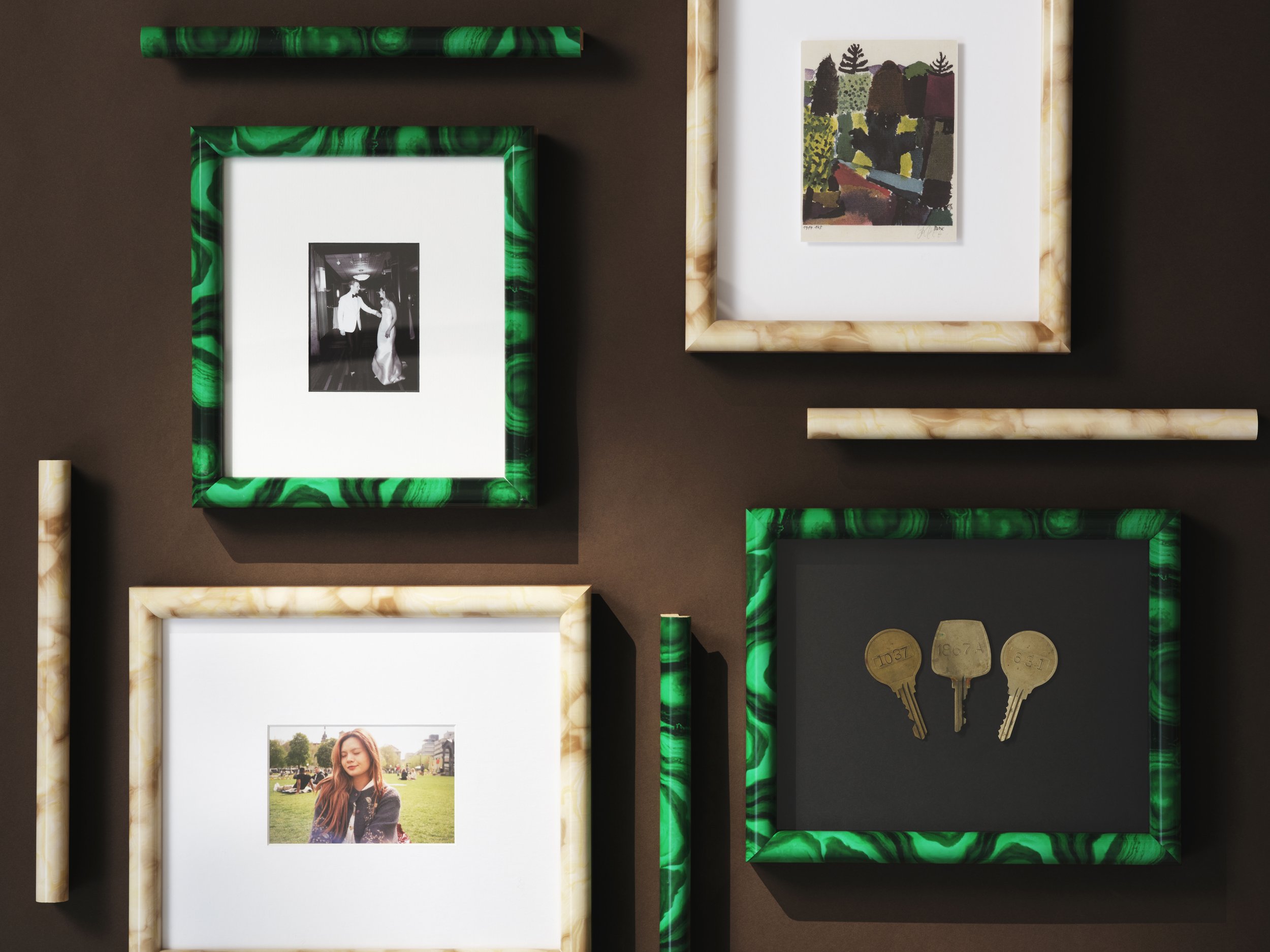 251205_Valentine’s Day_Malachite_Blond Tortoise_Vignette-V2.jpg