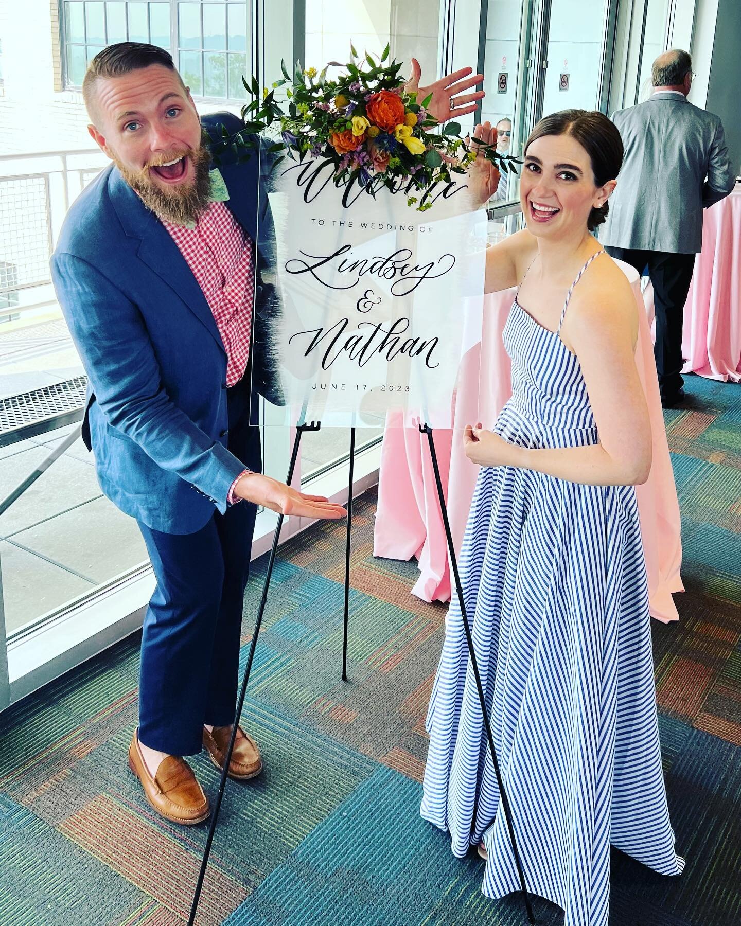 Congratulations to the happy couple! 🥂 We didn&rsquo;t get a picture with you, but your sign was lovely!