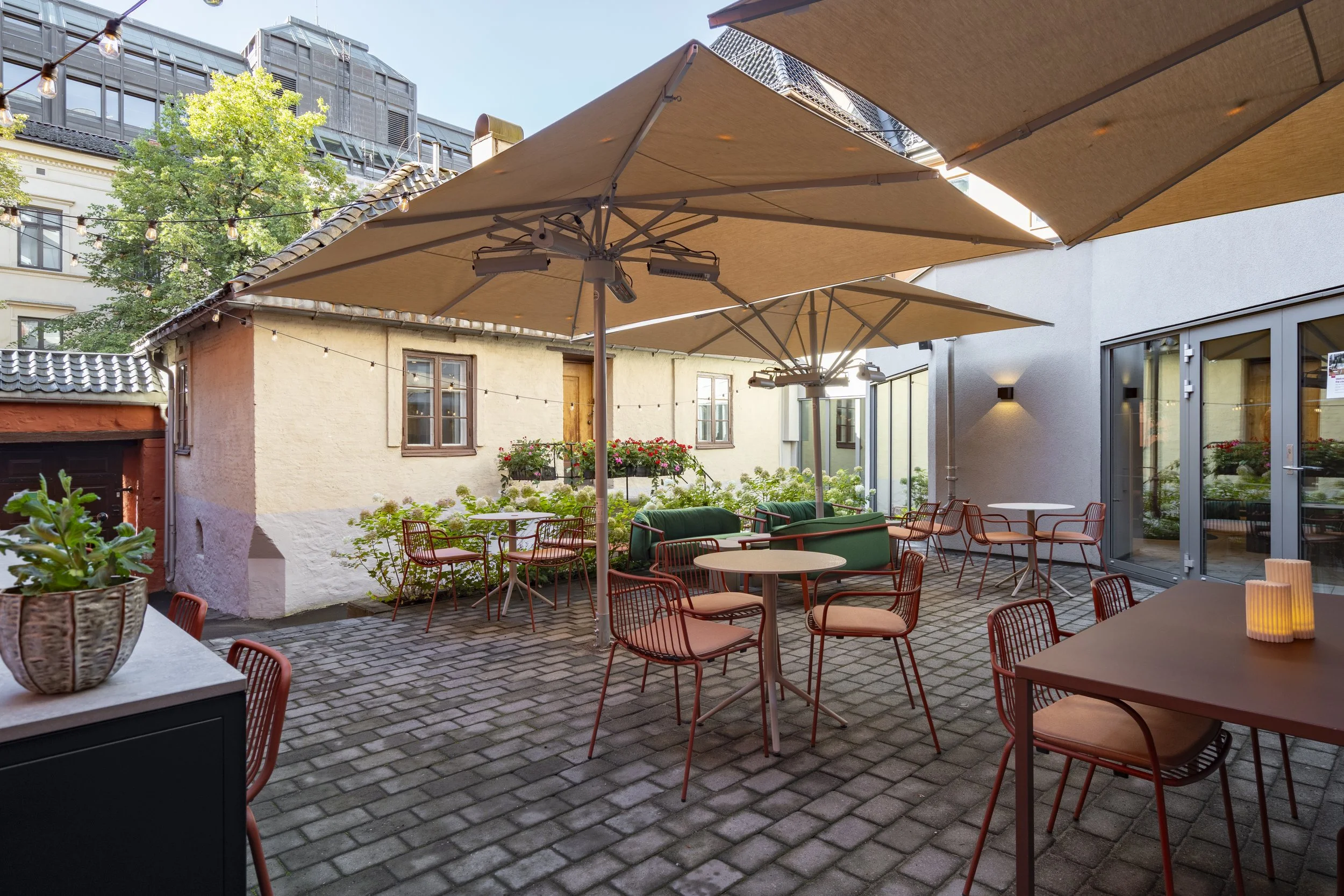 Thon_Hotel_Panorama_bakgård-01.jpg