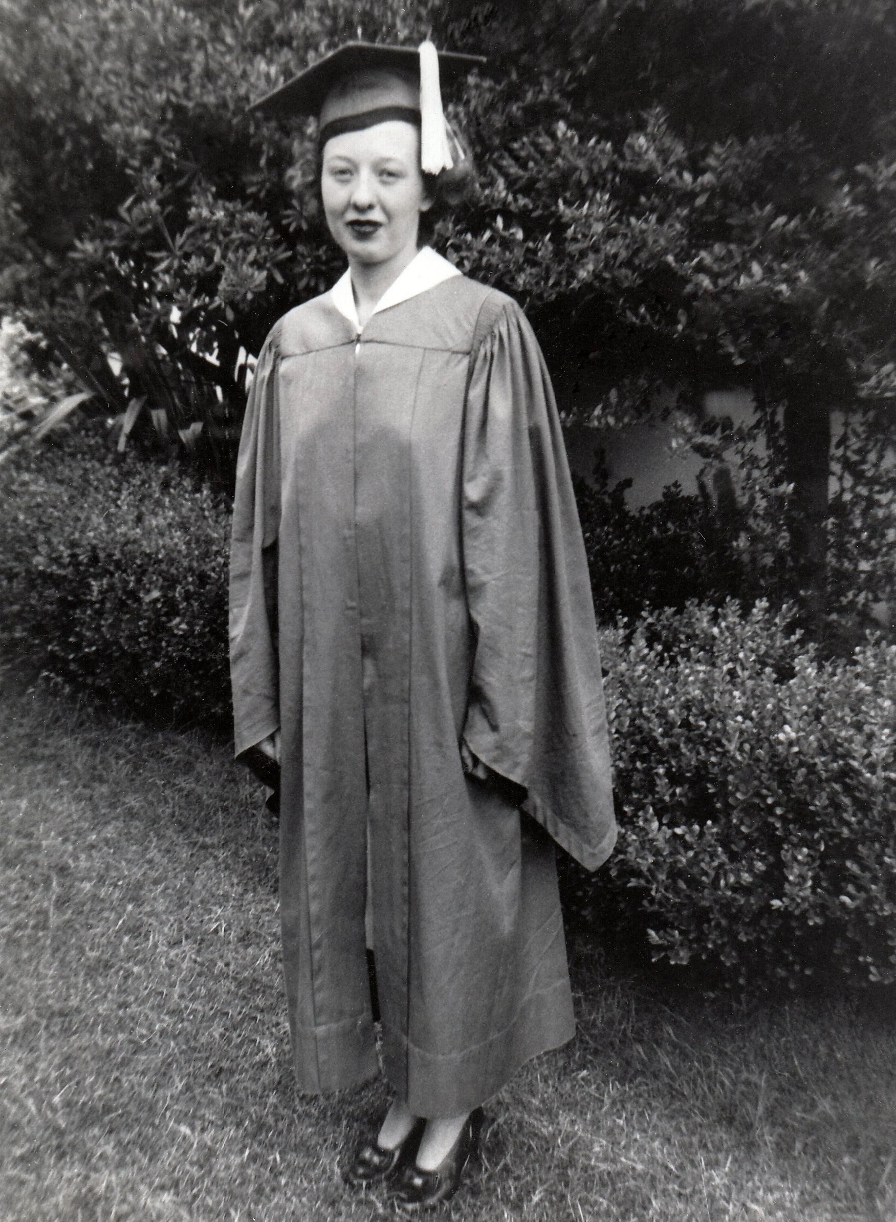 1943 Alethea high school graduation.jpg