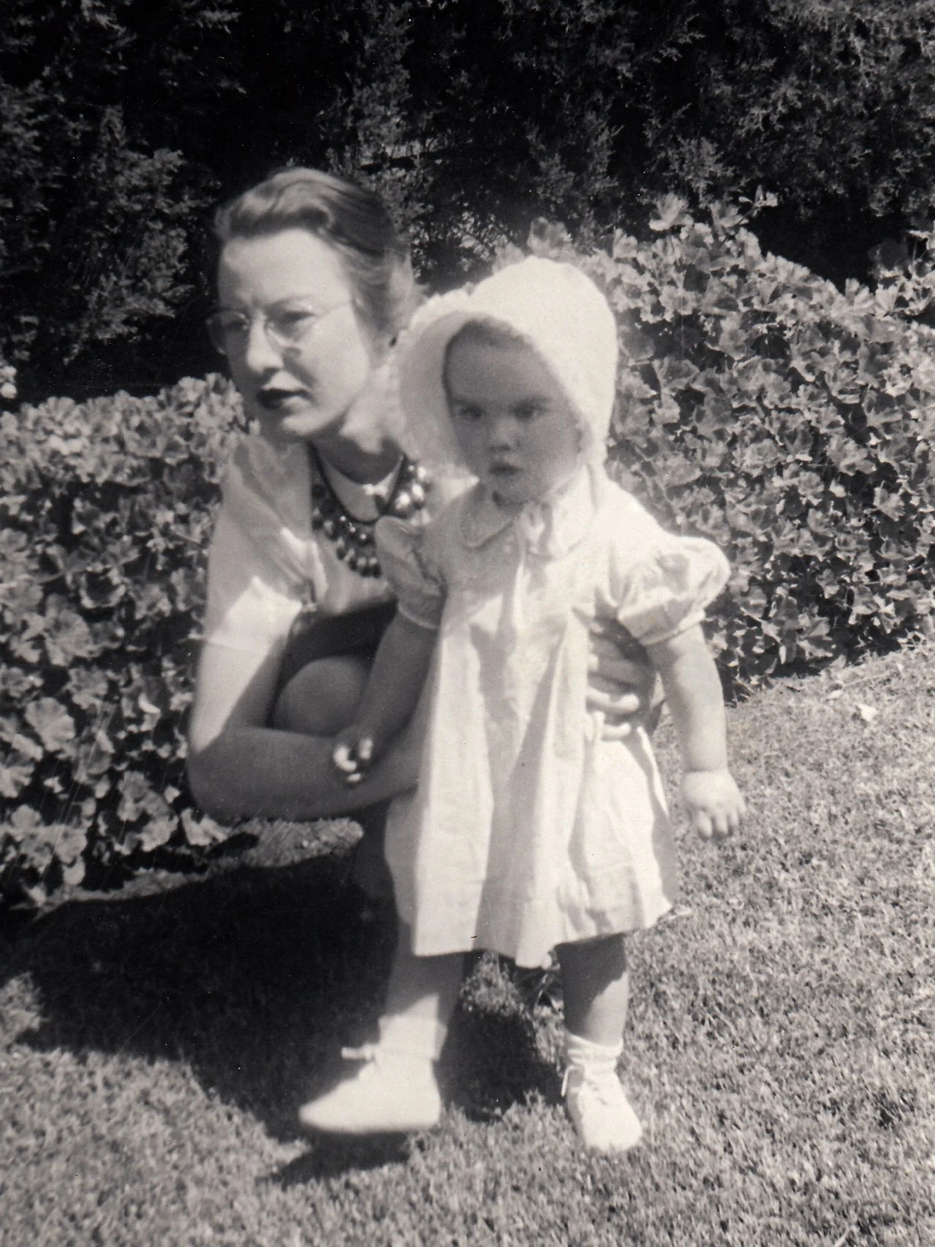 1940 85b 1 Wanda Bonnie 1st birthday1941 copy.jpg