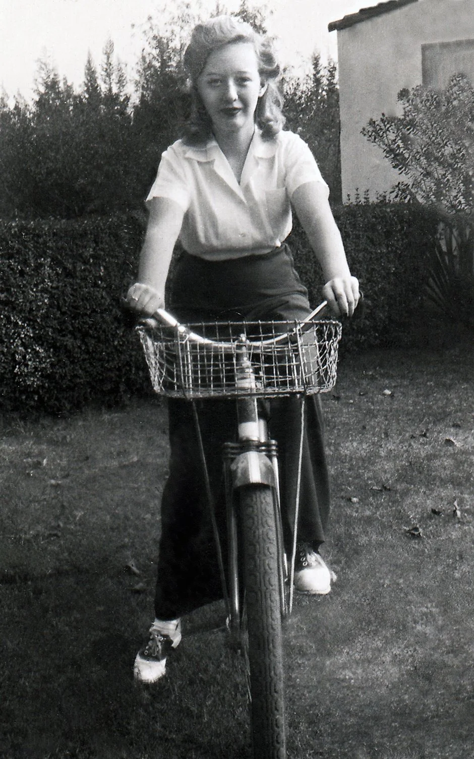 1943 Alethea bicycle.jpg