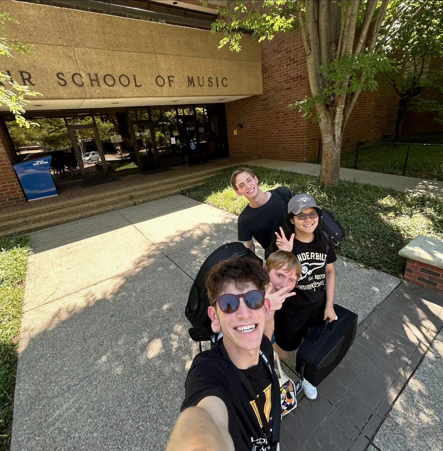 🌟 LIFE UPDATE 🌟

-I&rsquo;m all moved into college 😁😁
-Working on a new band piece that&rsquo;ll hopefully be done by 2025
-completed movement 1 of Adjustments for Clarinet Quartet&hellip; this will be performed live on October 1st, 8pm CST (link