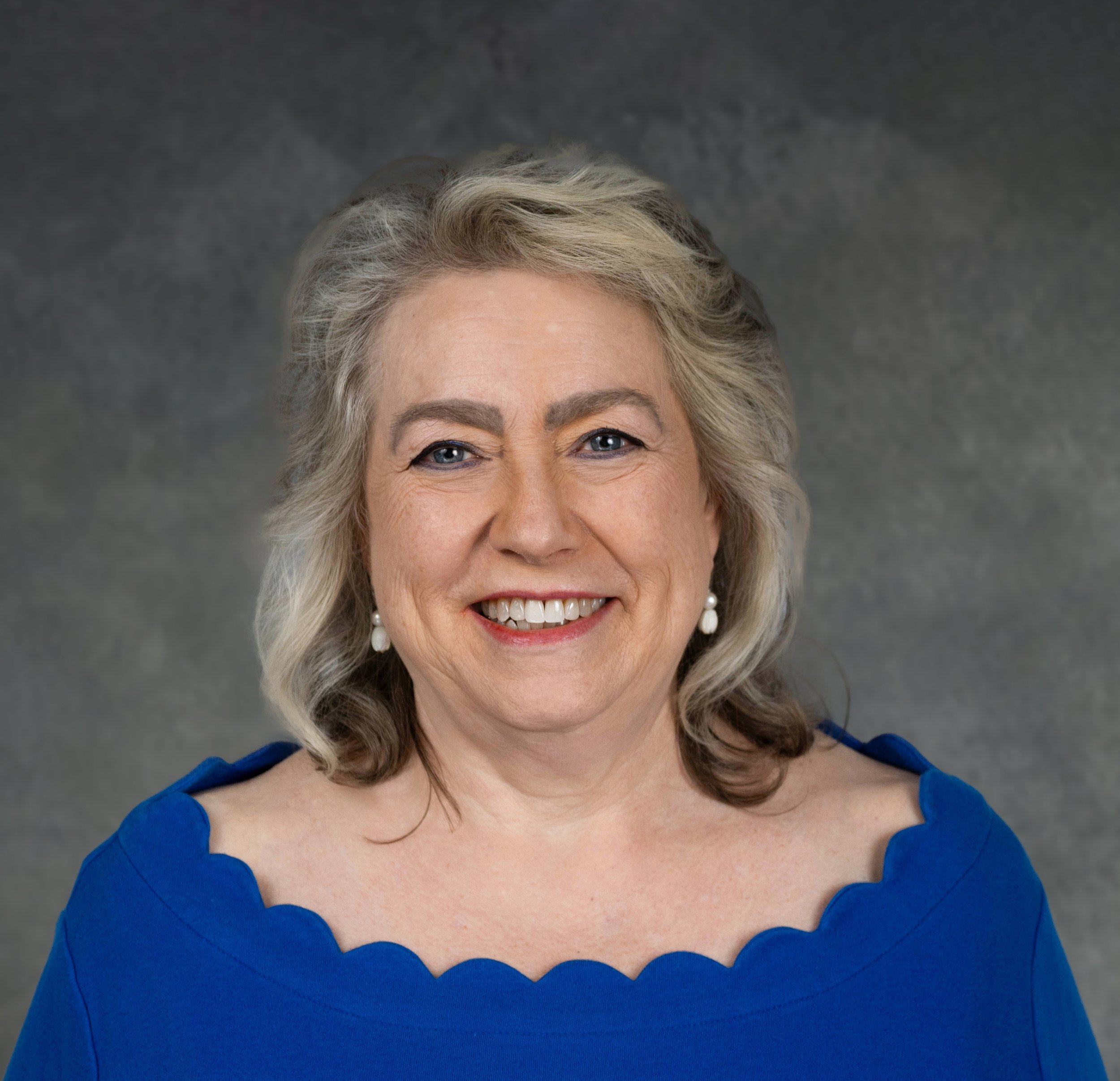 Biz Kellam, Hawaii Headshot Portrait Photographer, photographs this professional CPA