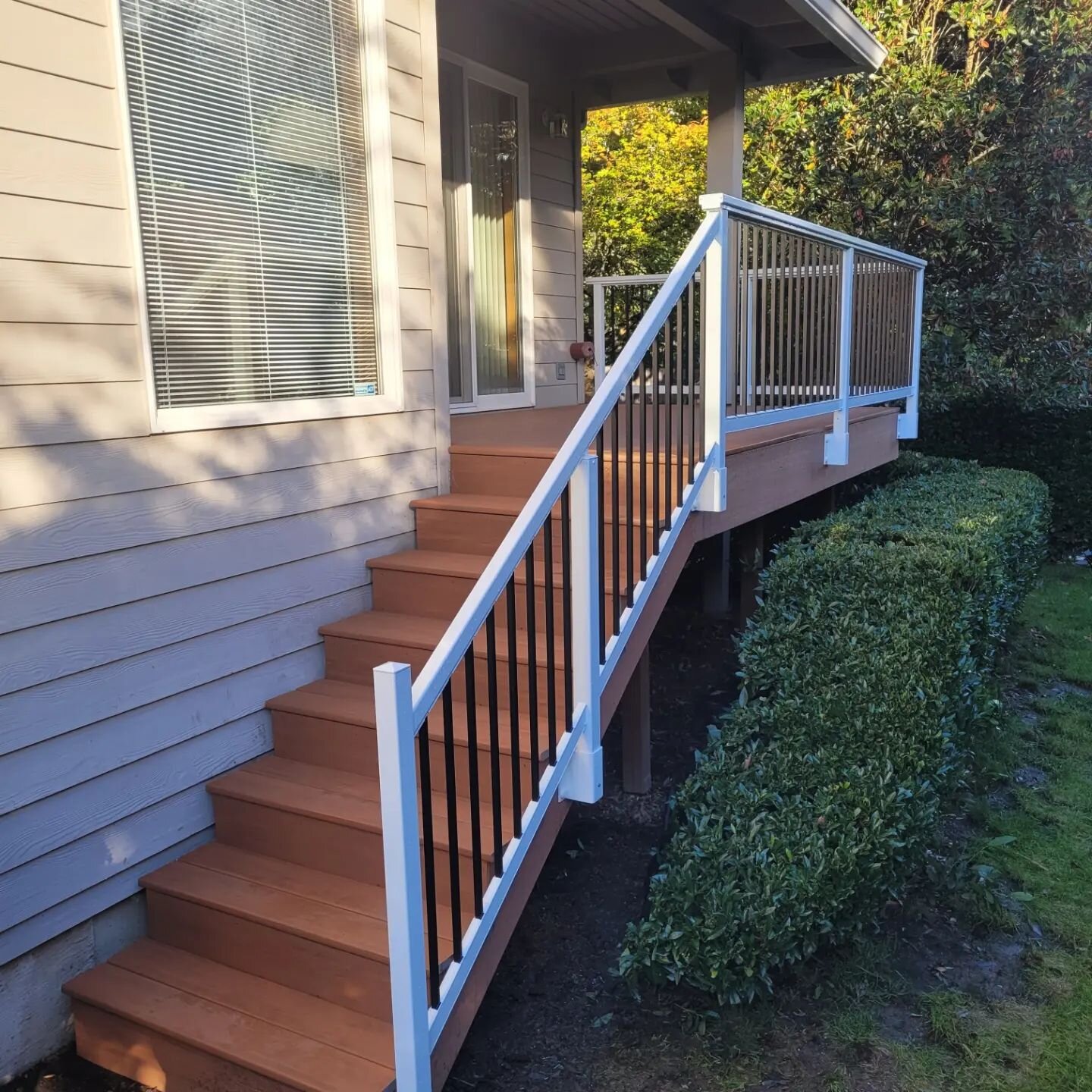 First AZEX Deck went great. Excited for more. #azexdecking #alumarail #curtisoutdoors #curtismfg