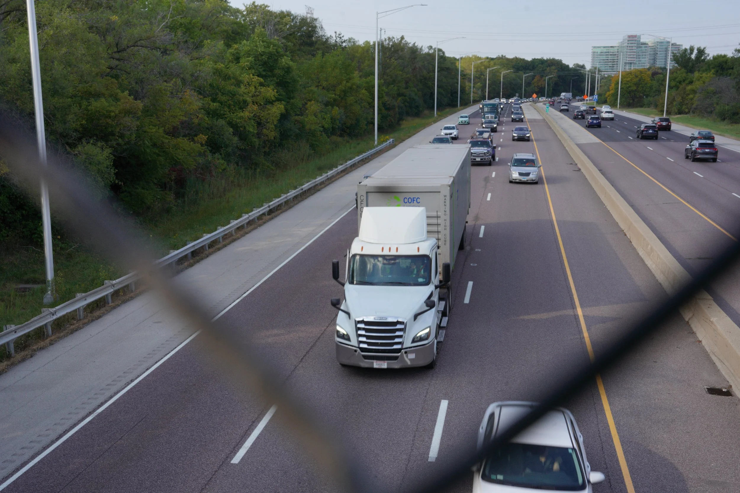 The reaction from oncoming vehicles on the I-94 and on Church Street ranged from thumbs-up and honking to thumbs-downs and an occasional middle finger.