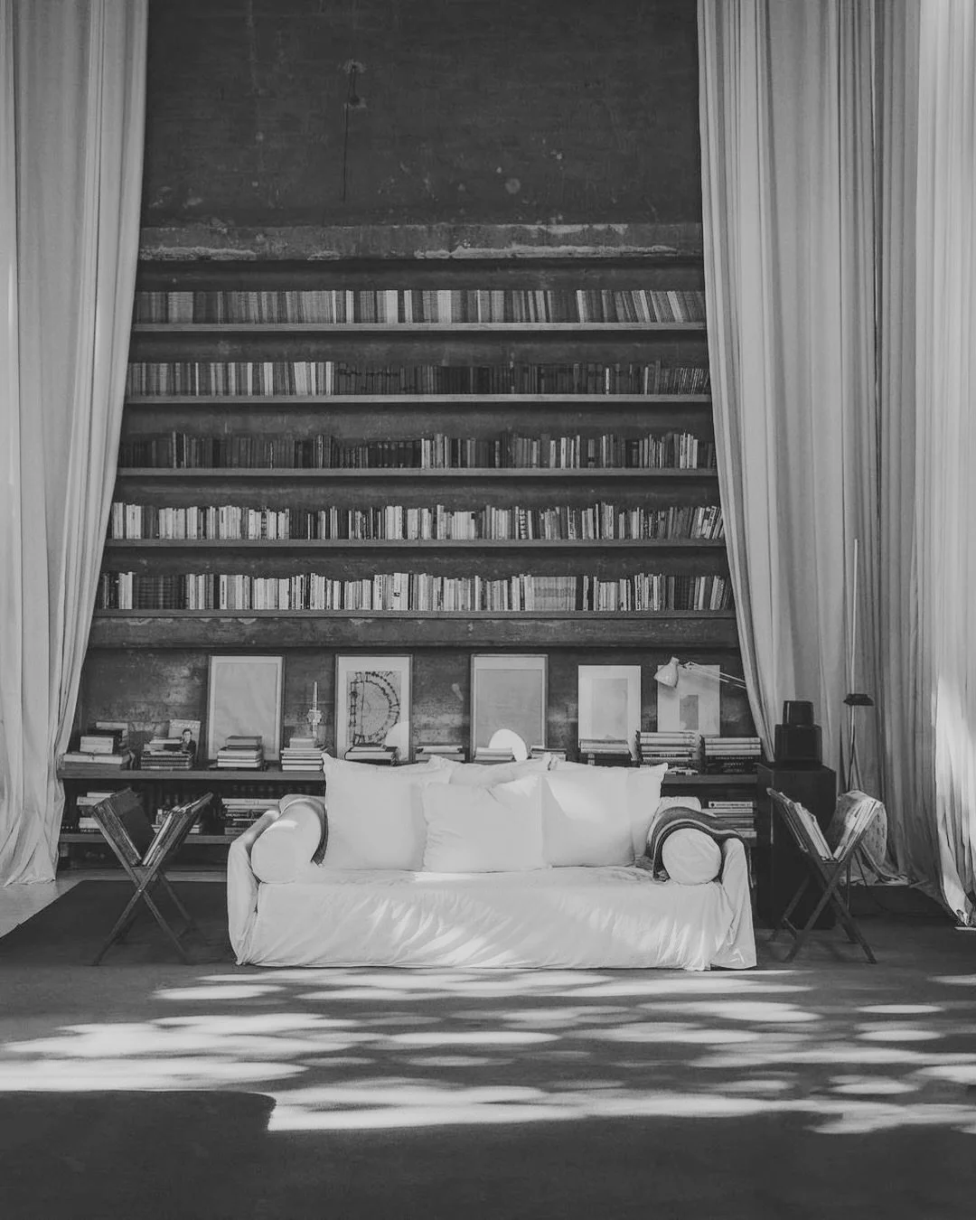 ~ A BLAST FROM THE PAST ~

Ricardo Bofill. A long time favourite architect of mine, his work carries monolithic scale and is iconic in the world of social housing (and beyond). A fellow lover of arches and geometric repetition with a European underpi