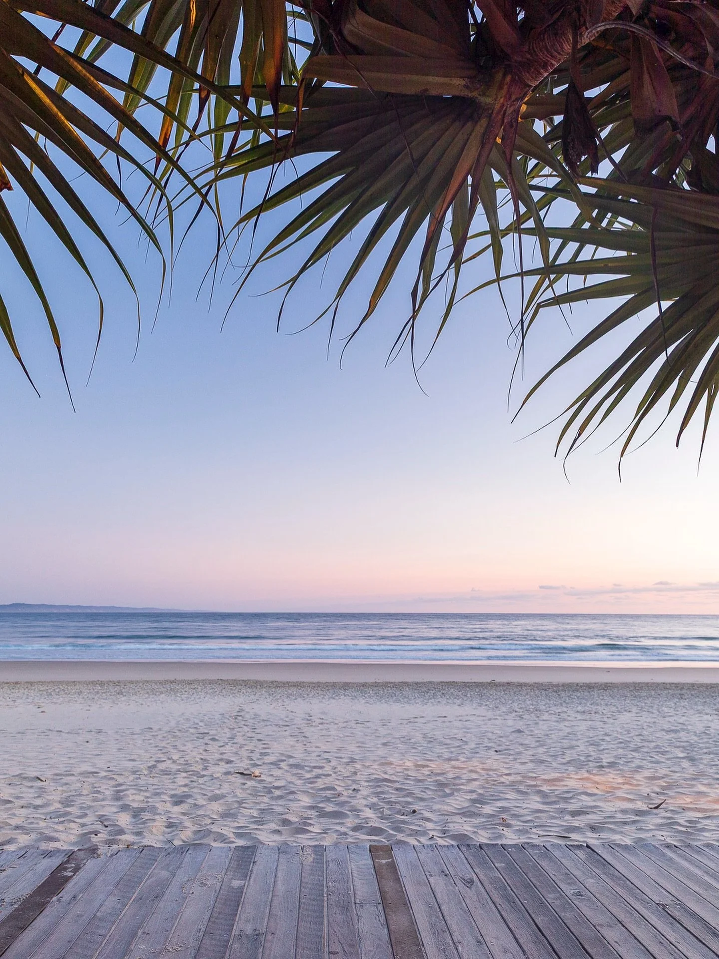 So yesterday, October 20th, was World Landscape Day! I spent the afternoon on the beach with my bestie @2seas_catering catching up and squishing sand between my toes! 

Hope you were able to get out and enjoy your local landscape.

#worldlandscapeday