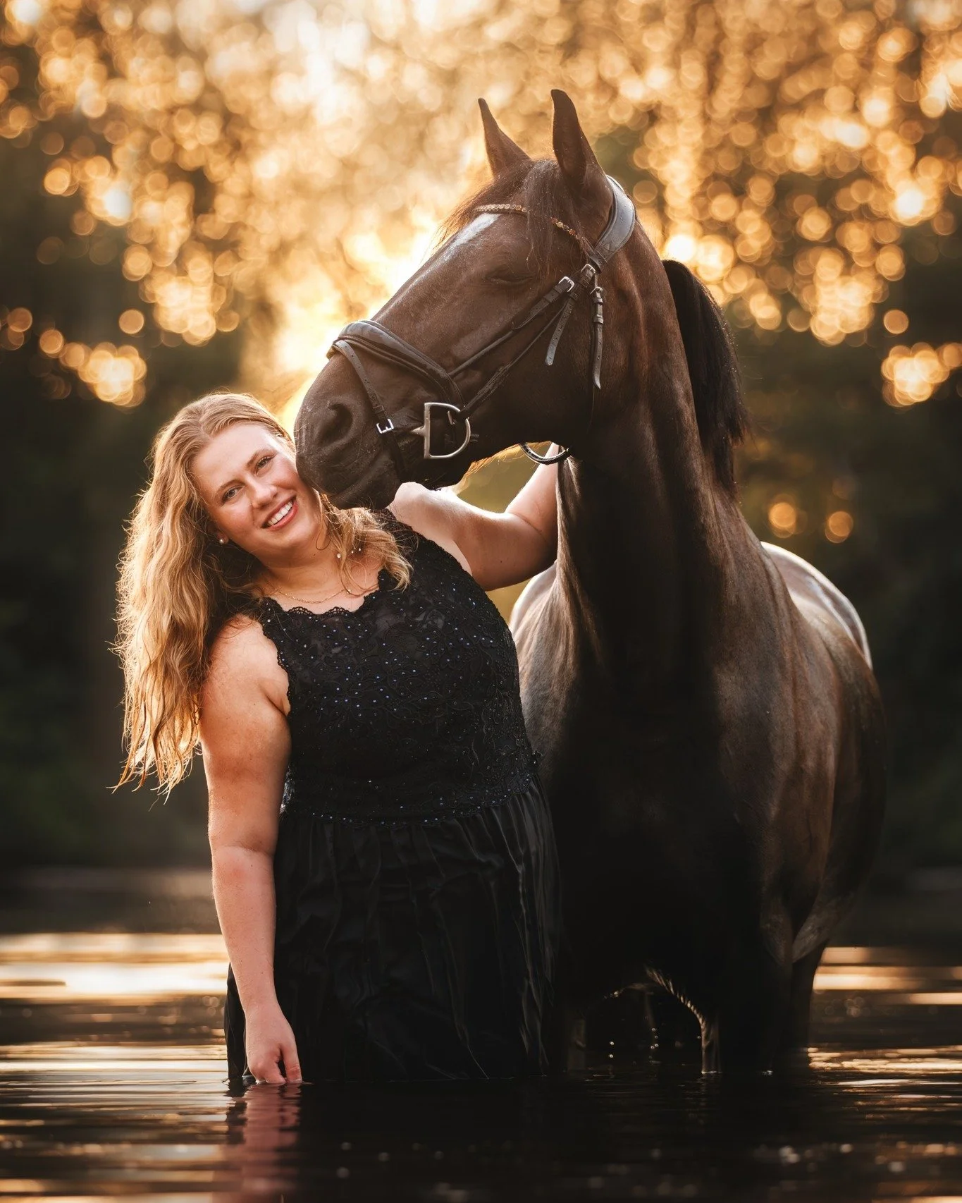 Ein Fotoshooting am See ist definitiv etwas ganz besonders 😍 
Biddy hier hat es einfach super toll gemeistert, ist gleich ohne zu z&ouml;gern ins Wasser und hat dabei richtig toll posiert, so dass wir das tolle Licht des Sonnenuntergangs komplett au