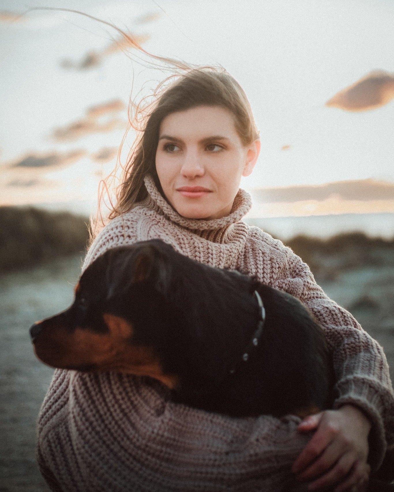 Hunde am Strand 🥹
Nat&uuml;rlich freue ich mich riesig, wenn auch Hunde mit zum Strand kommen! Da ist die Planung weitaus einfacher, da Hunde keinen Stall brauchen 🤣 Deswegen hab ich daf&uuml;r hier bisher keine Werbung gemacht, aber Hunde sind gen