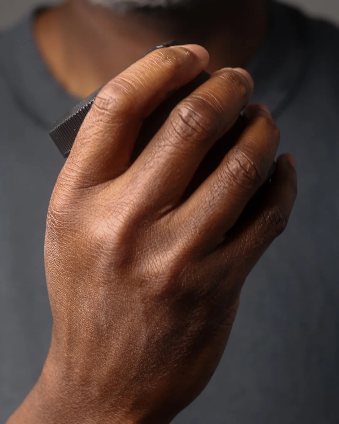 LeslieAwuah_hands7.JPG