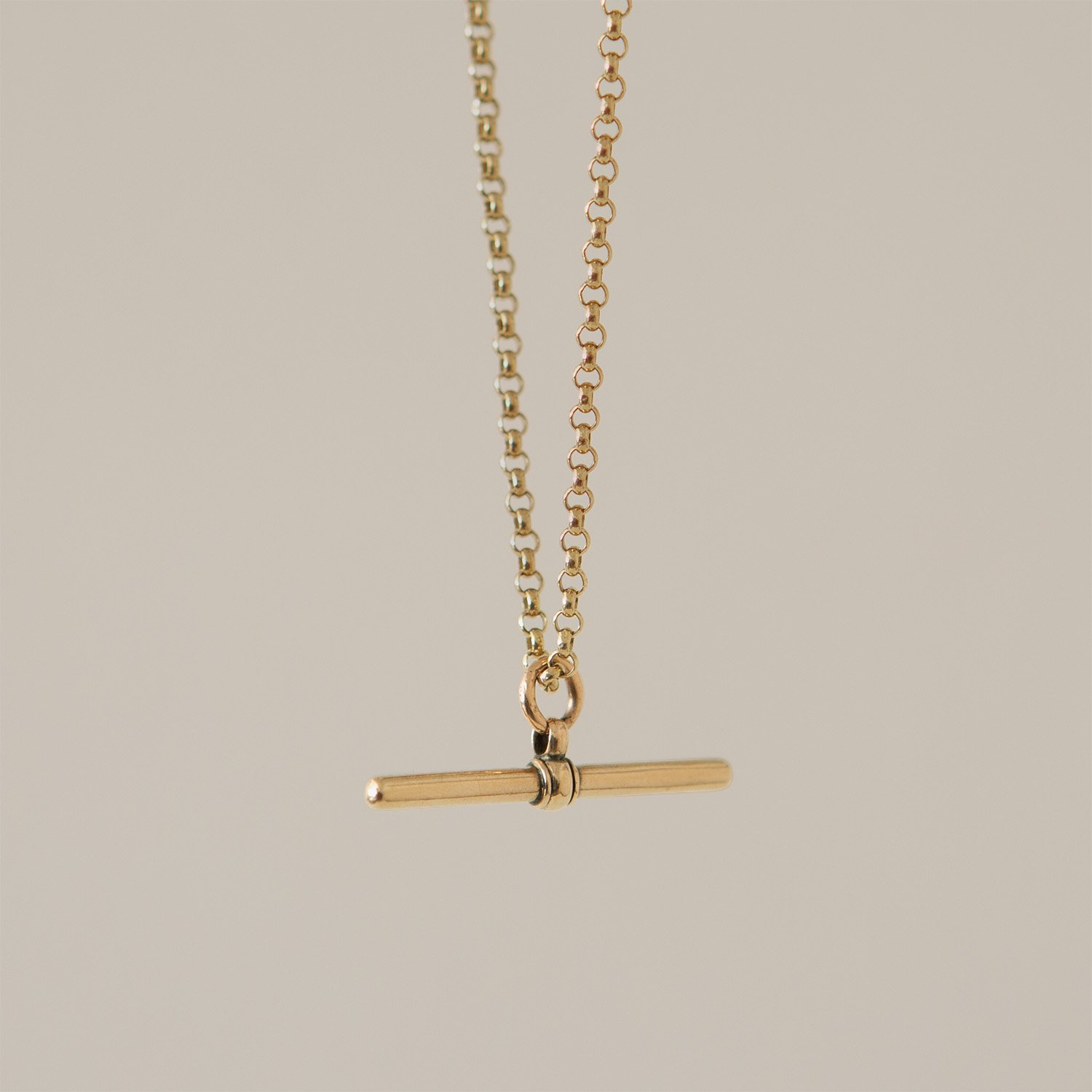 Classic Rose Gold T-Bar Necklace