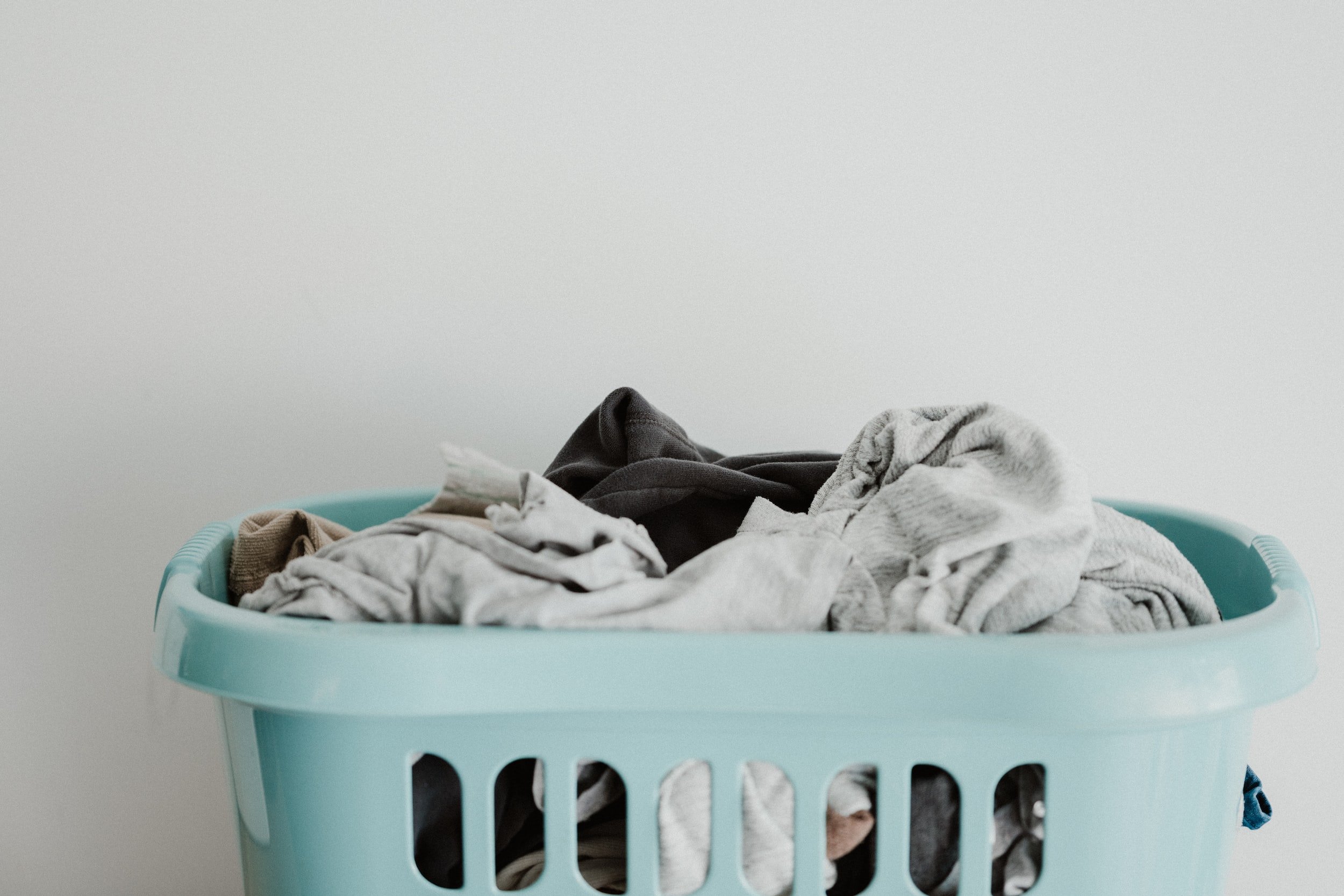 Liquid Starch or Laundry Detergent - Your Ultimate Guide to Making the Best  Choice For Your Clothes - Tru Earth