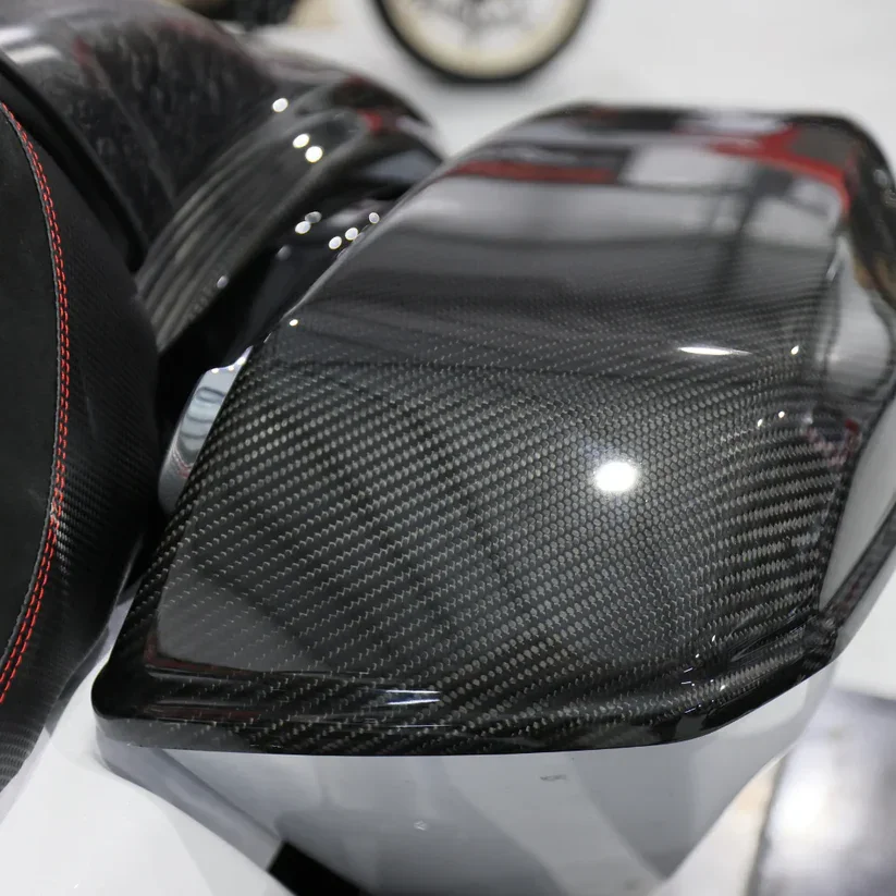 Harley-Davidson Road Glide Carbon Fiber Saddle Lids