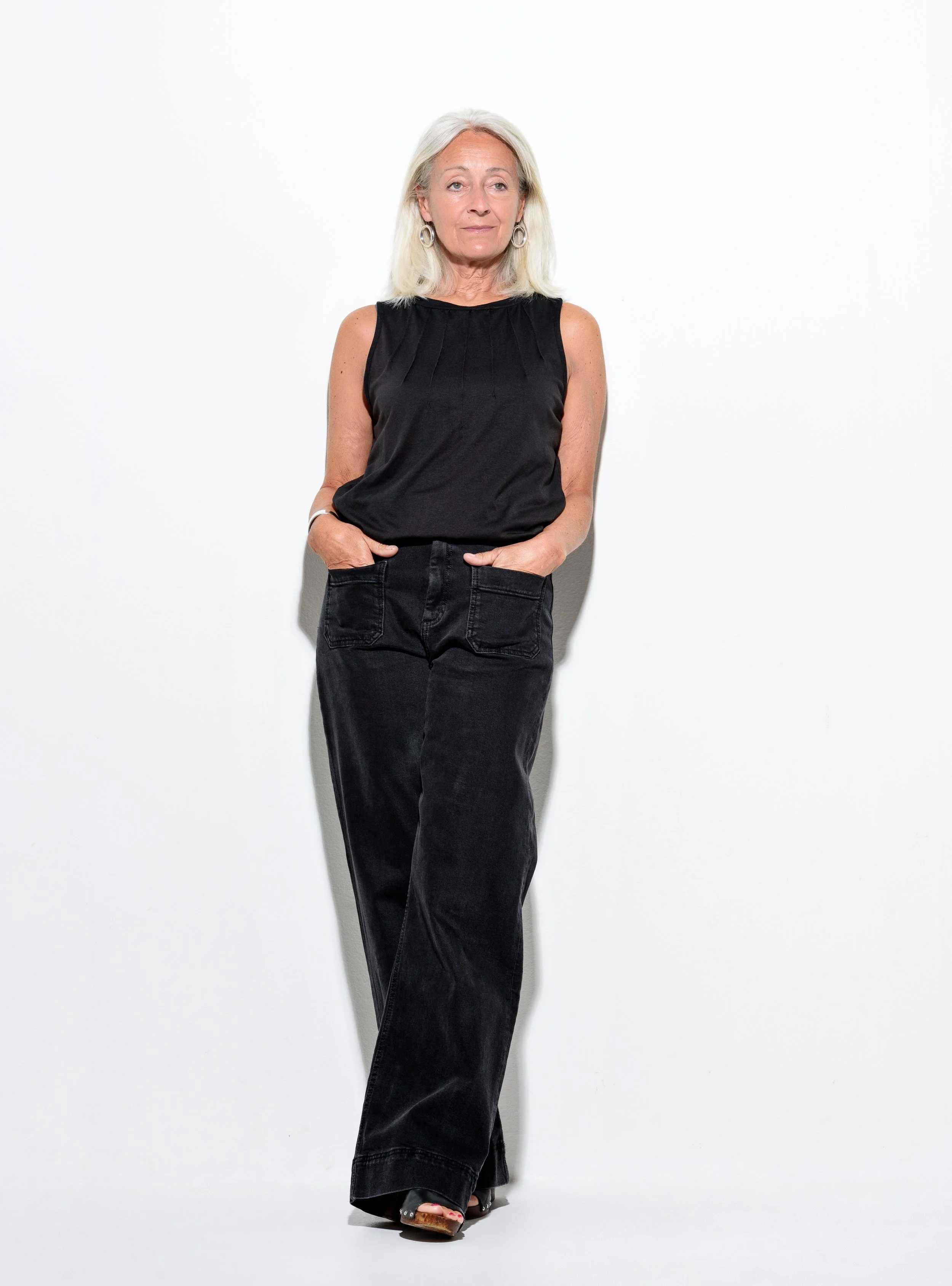2025.05.29 Laura Southern by Colin Hawkins -752.jpg