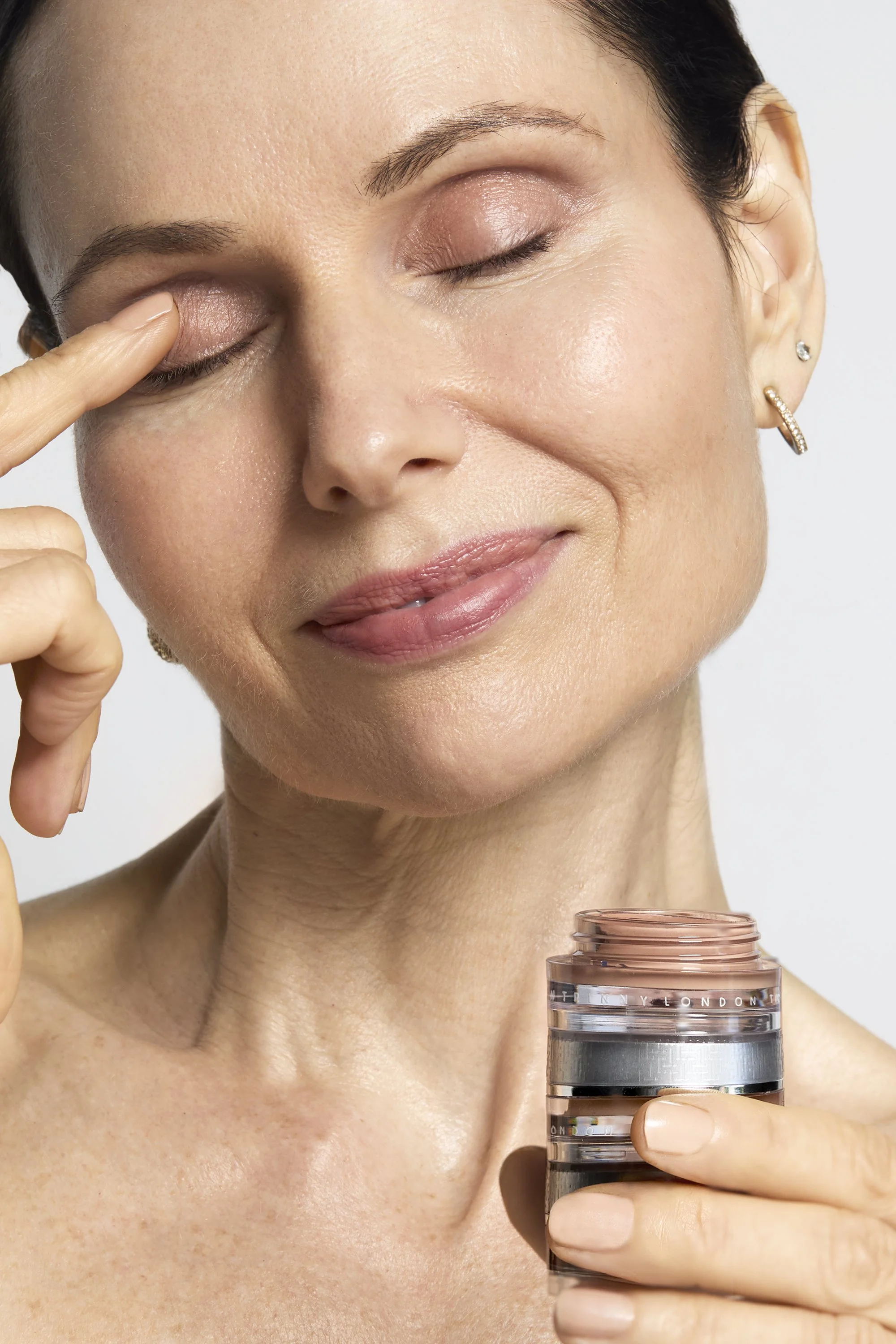 Sasha Finn by Egle Vasi 9.jpg