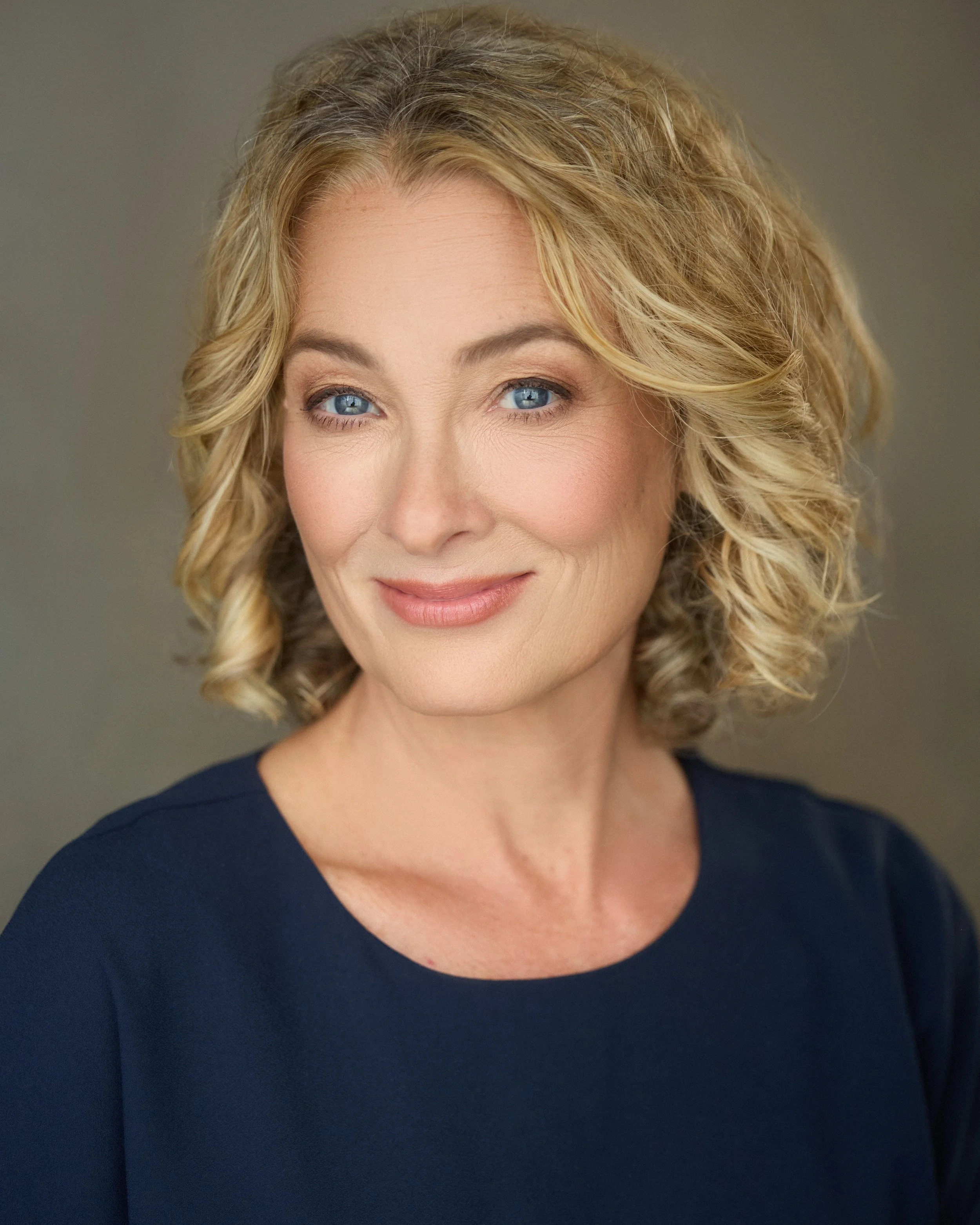 TraceyLheadshot-Adam Hillsphotographer.jpg