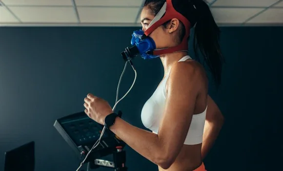 vo2 max female testing treadmill at athlete lab