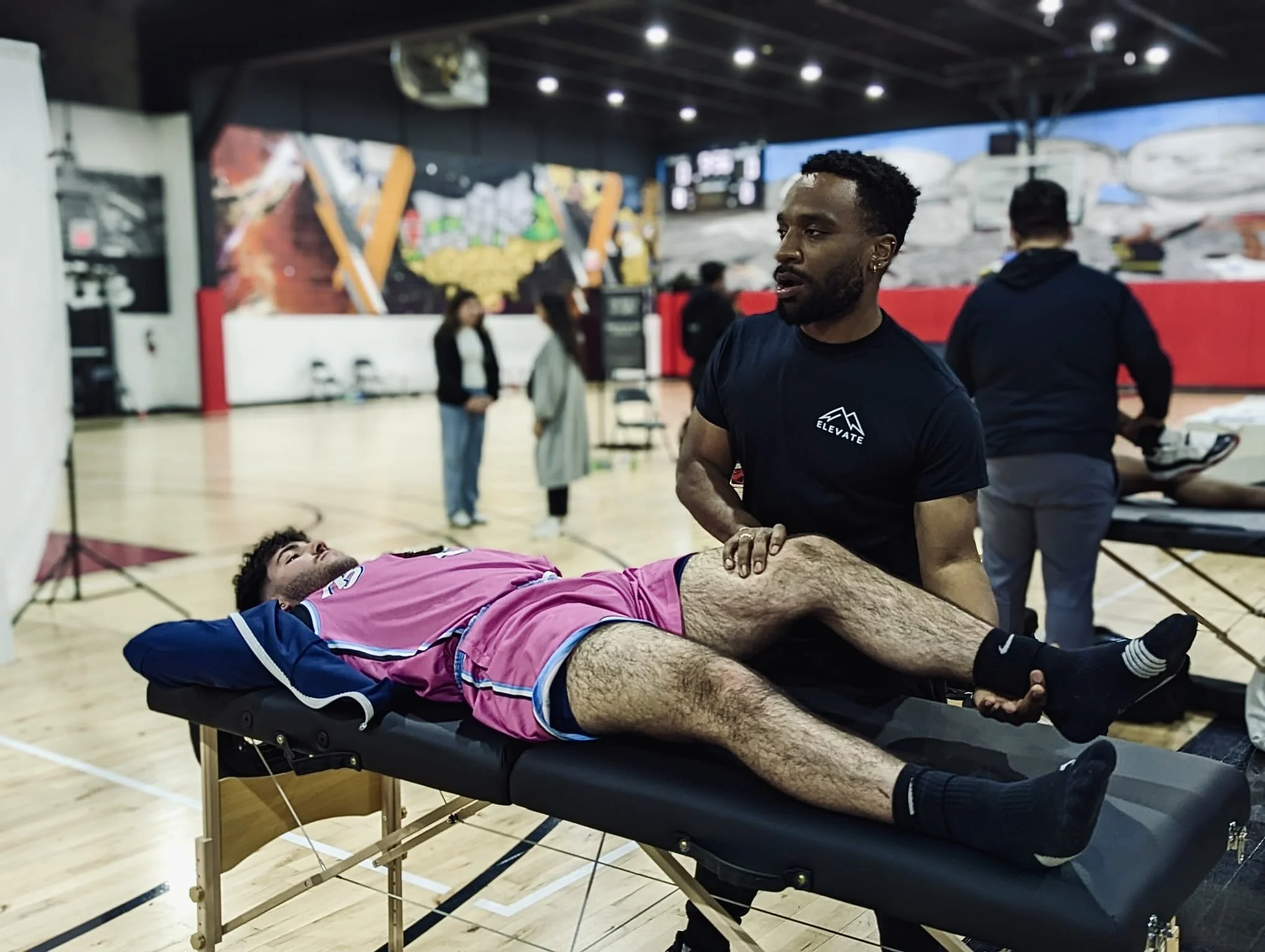 Basketball Knee Pain Physiotherapy Oakville.jpg