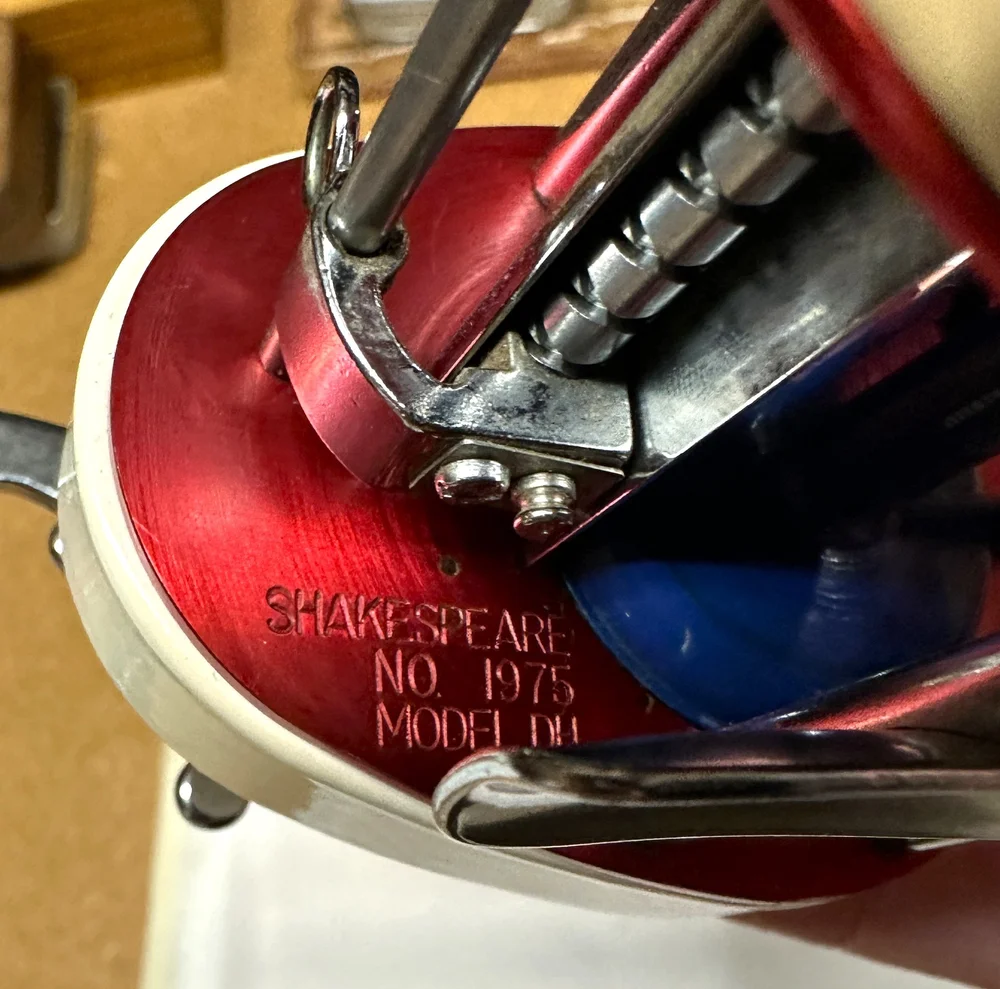 Shakespeare Model 1975 DH Bicentennial Baitcasting Reel