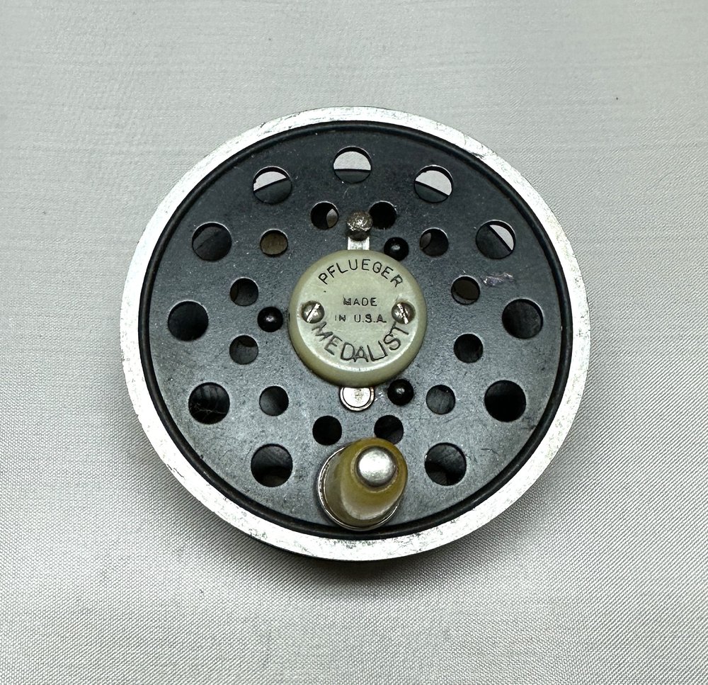 Pflueger Medalist #1494 spool — Vintage Anglers