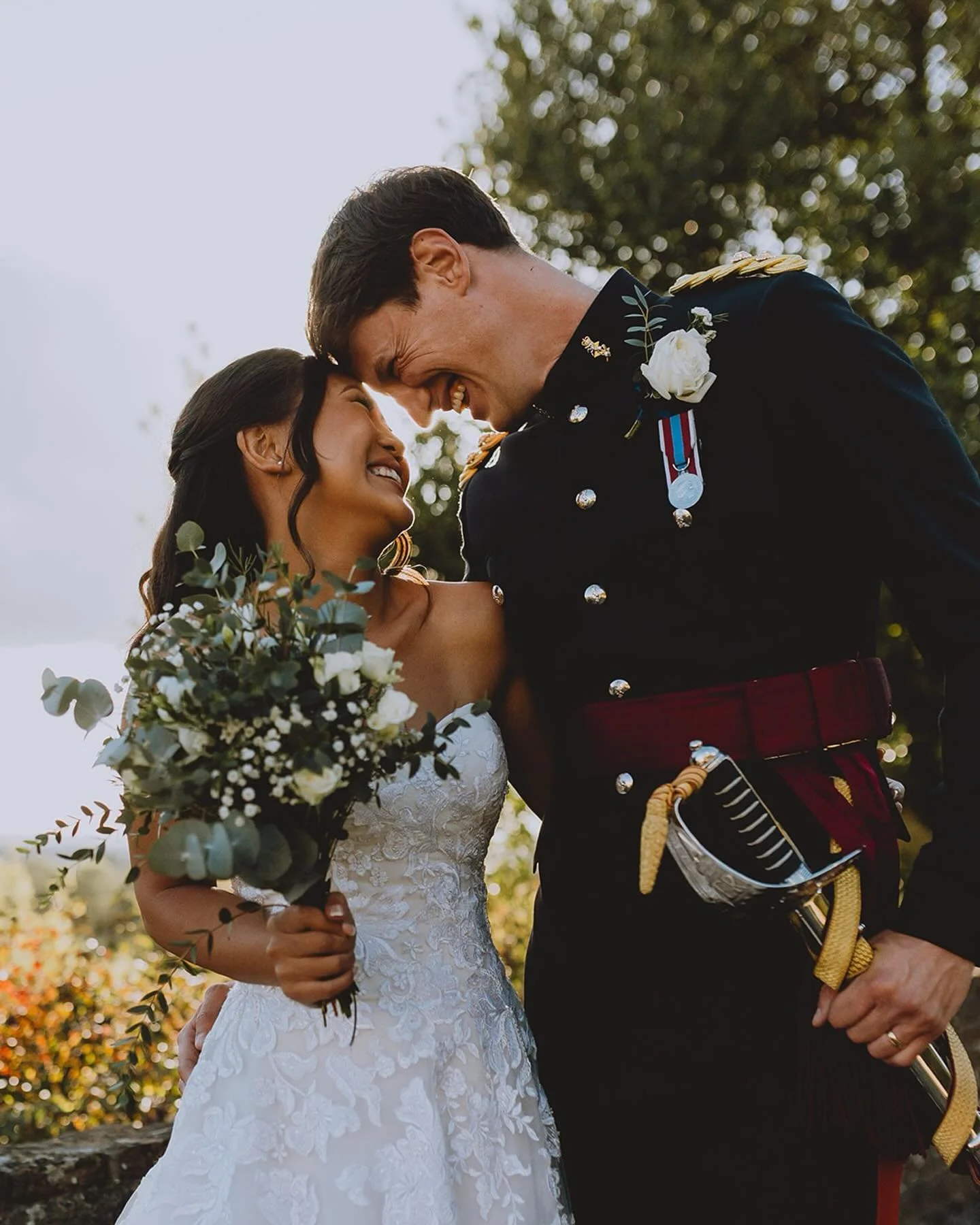⚡️Shelly + Sean ⚡️

I&rsquo;m going back through some of my older work and sharing, as I don&rsquo;t post much on here, and there is LOADS 😅

Make Up &bull; @rachleary 
Hair &bull; @bethanylowtherhair 
Venue &bull; @greyfriarshouse 

#militaryweddin