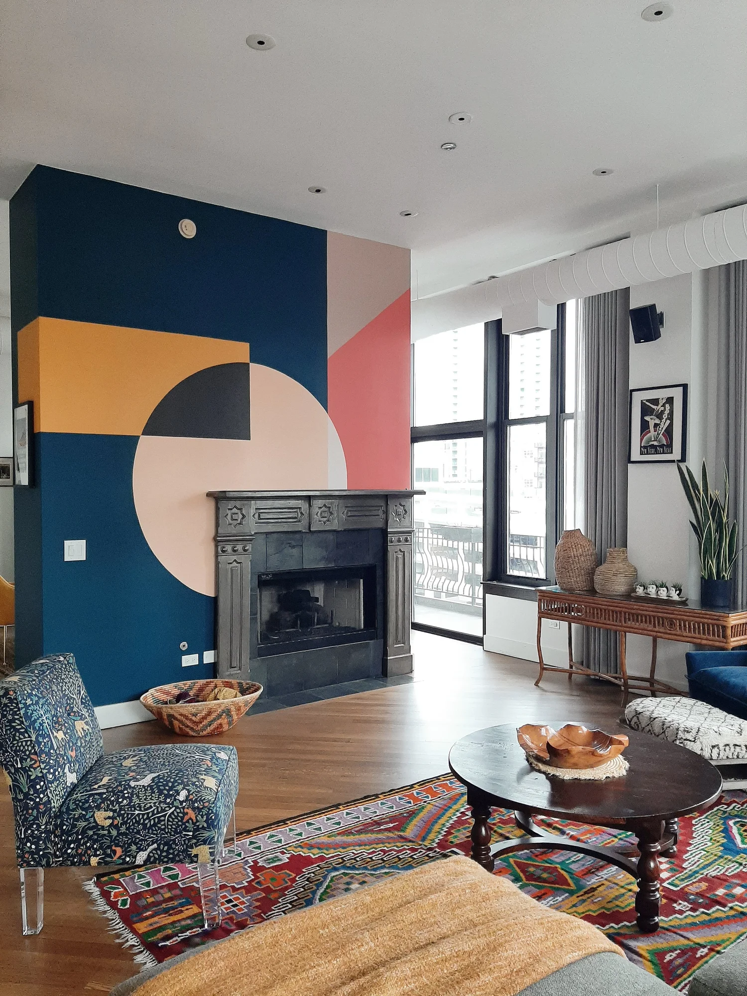 Chicago Apartment — Liz Kamarul