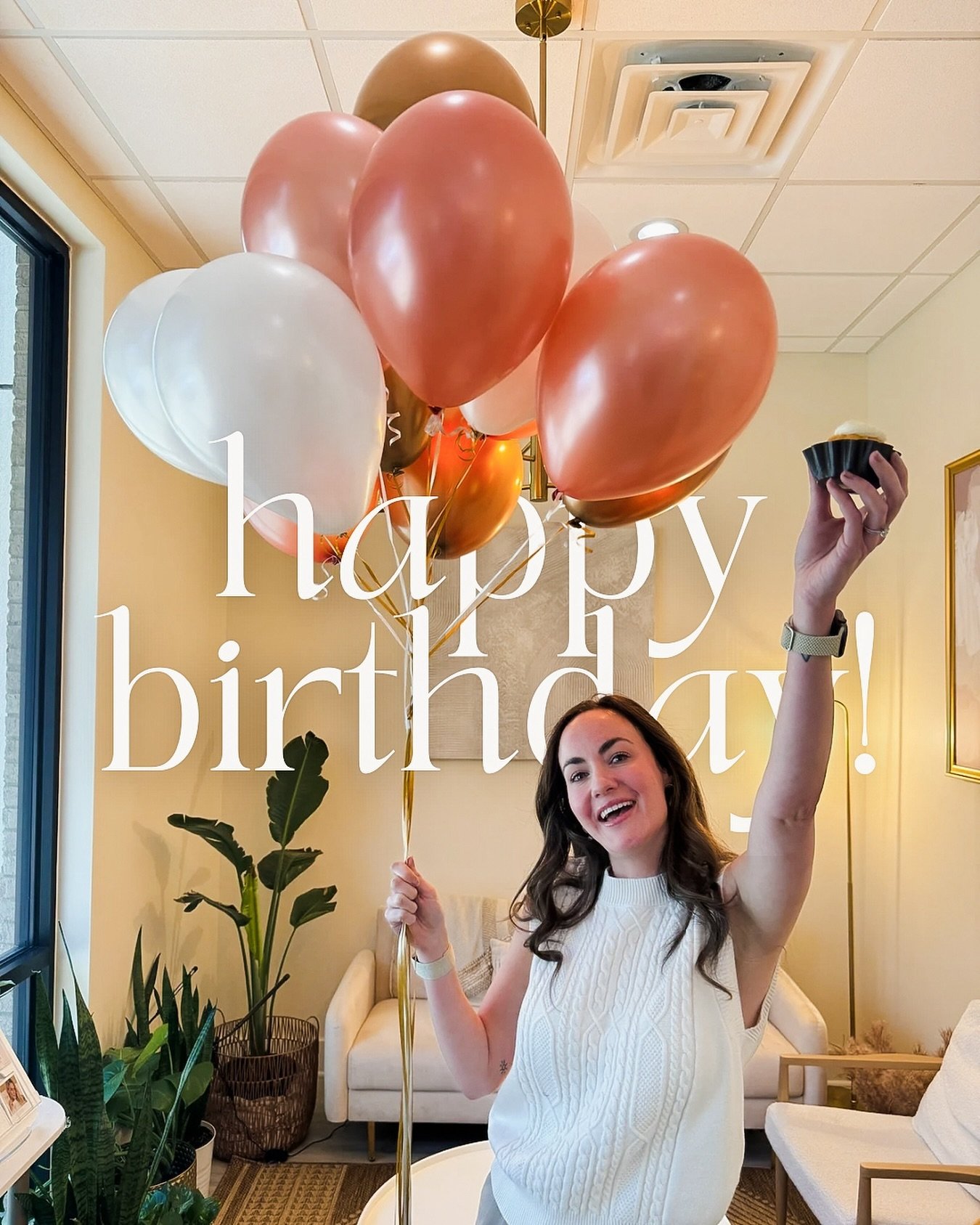 Wishing this fearless leader and nurse practitioner the Happiest of Birthdays today! 🎂

Book a consultation with this queen and you&rsquo;ll see all there is to love about her and learn from her. 🥳

.

👩🏻&zwj;⚕️Sara Courtney, DNP, FNP-BC
(@Saraco