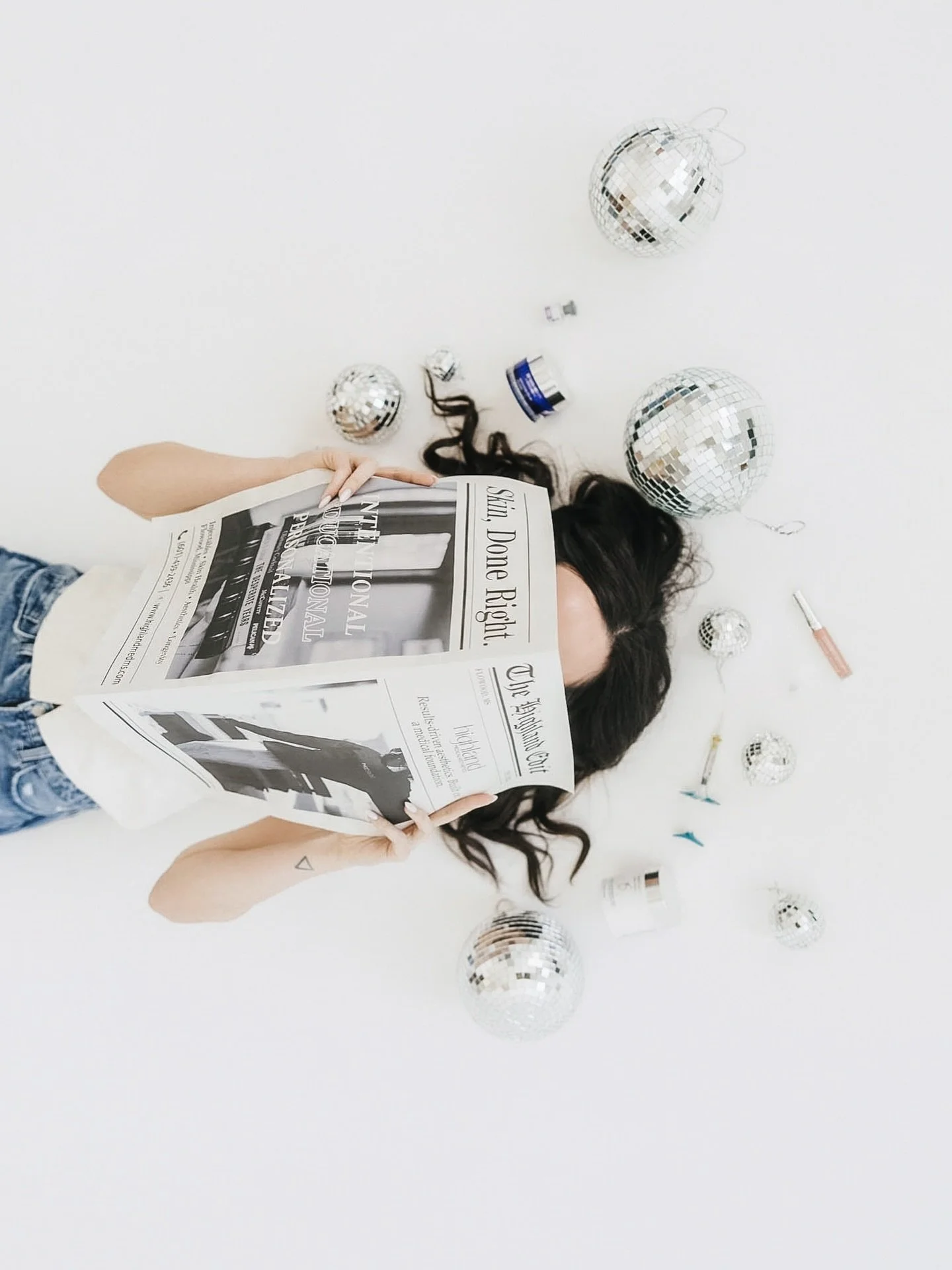 The only newspaper you&rsquo;ll ever catch us reading 📖☁️ 
&bull;
&bull;
&bull;
Book with us here ↴
📞(601)439-2436
💌 (601) 521-9731
Visit our link in bio to book online 
Flowood, MS