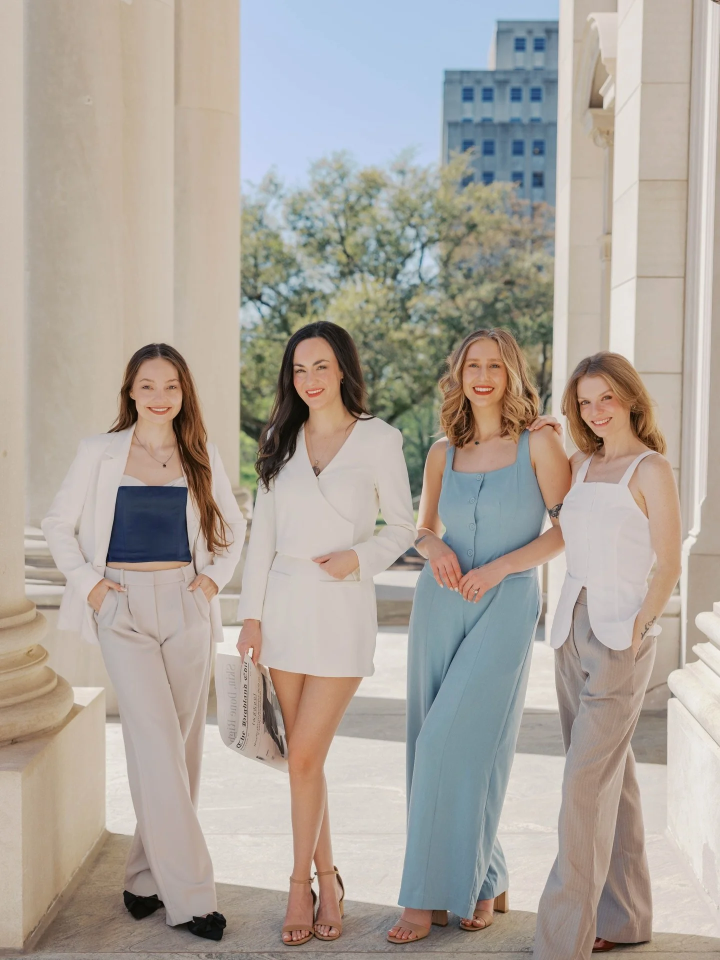 Highland, but much brighter💫

Thank you @dearframeand.co &amp; @louisespianobar for the amazing pictures and beautiful space 📸

Book with us here ↴
📞(601)439-2436
💌 (601) 521-9731
Visit our link in bio to book online 
Flowood, MS