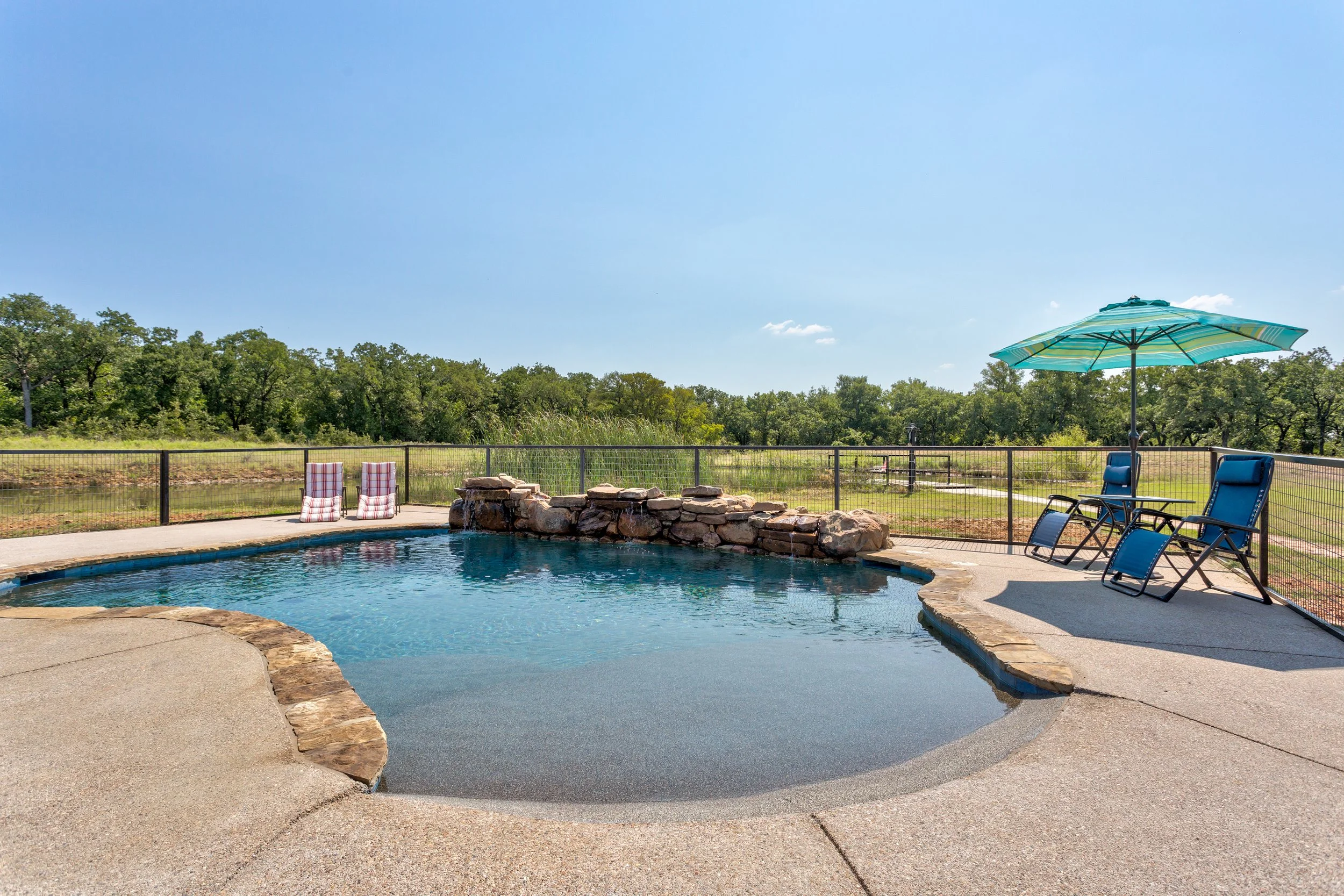Sunfish-Pools-union-point-beach-entry-jake-crystal-hettinger-jacksboro-wise-jack-wichita-montague-home-builder-residential-commercial-equine-wichita-falls-texasJacksboro-10.jpg