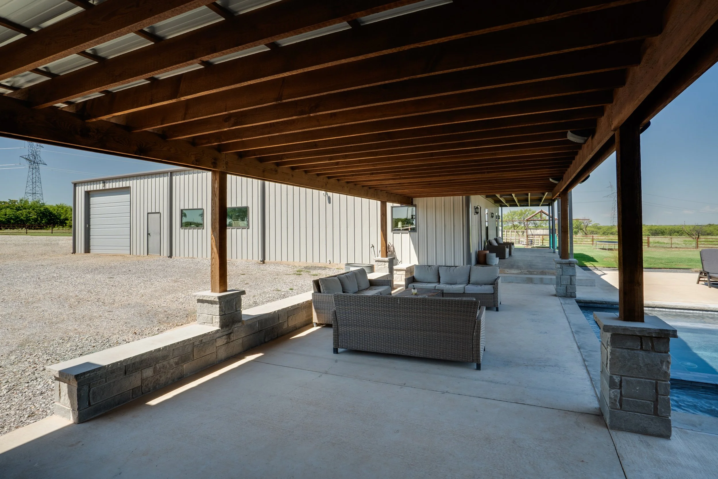 Jake-crystal-hettinger-jacksboro-wise-jack-wichita-montague-pool-builder-renovation-residential-commercial-equine-wichita-falls-texas7390-SH79_SunfishPools-9.jpg