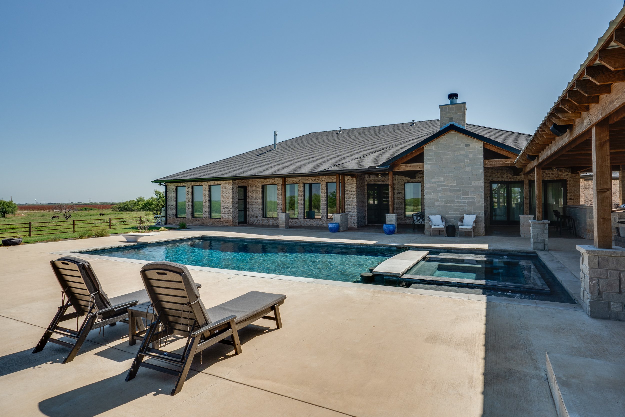 Jake-crystal-hettinger-jacksboro-wise-jack-wichita-montague-pool-builder-renovation-residential-commercial-equine-wichita-falls-texas7390-SH79_SunfishPools-7.jpg