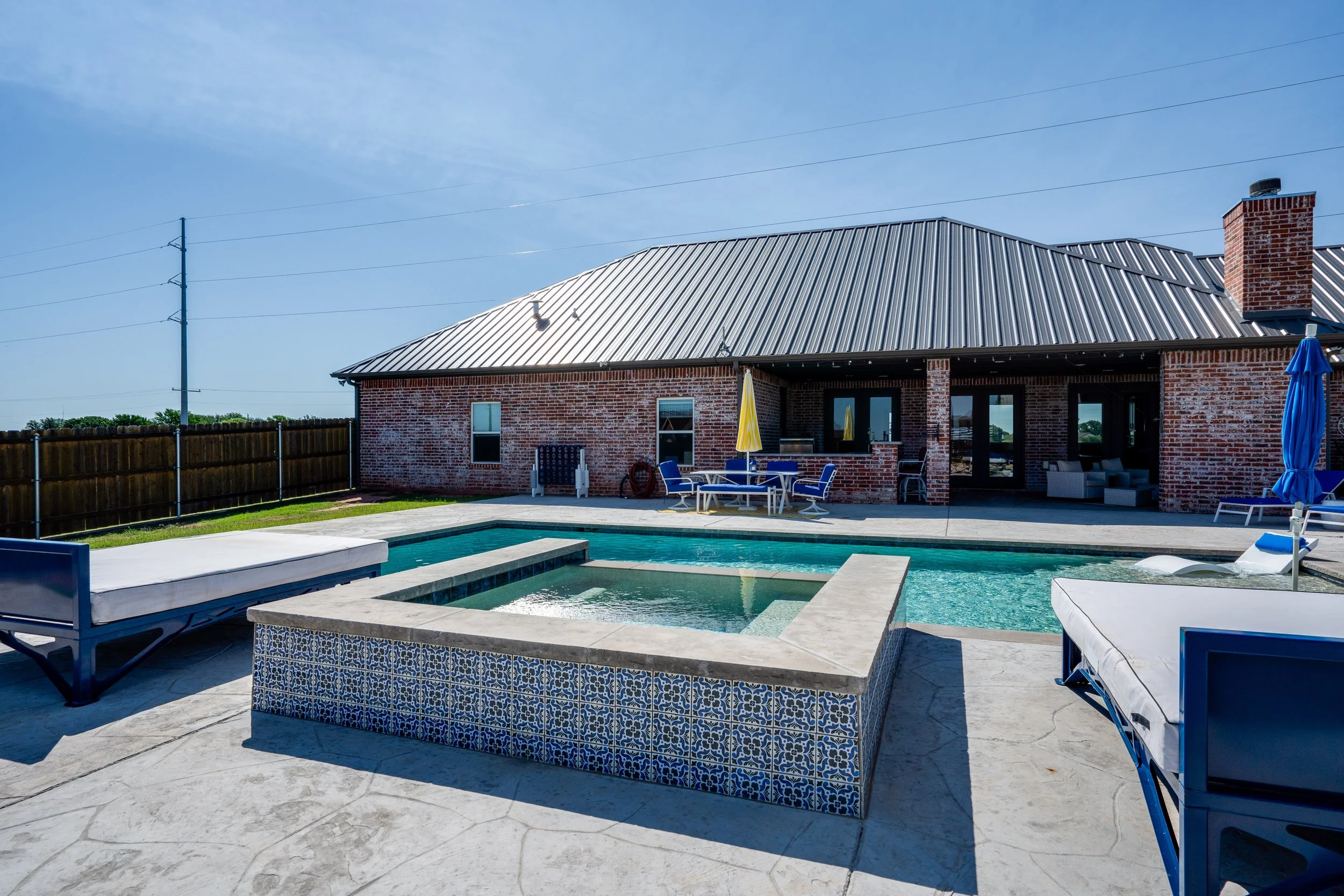 Sunfish-Pools-1210-Bowman-Road-Prarie-Way-jake-crystal-hettinger-jacksboro-wise-jack-wichita-montague-home-builder-residential-commercial-equine-wichita-falls-texas1210_BowmanRd_SunfishPools-HiRes-4.jpg