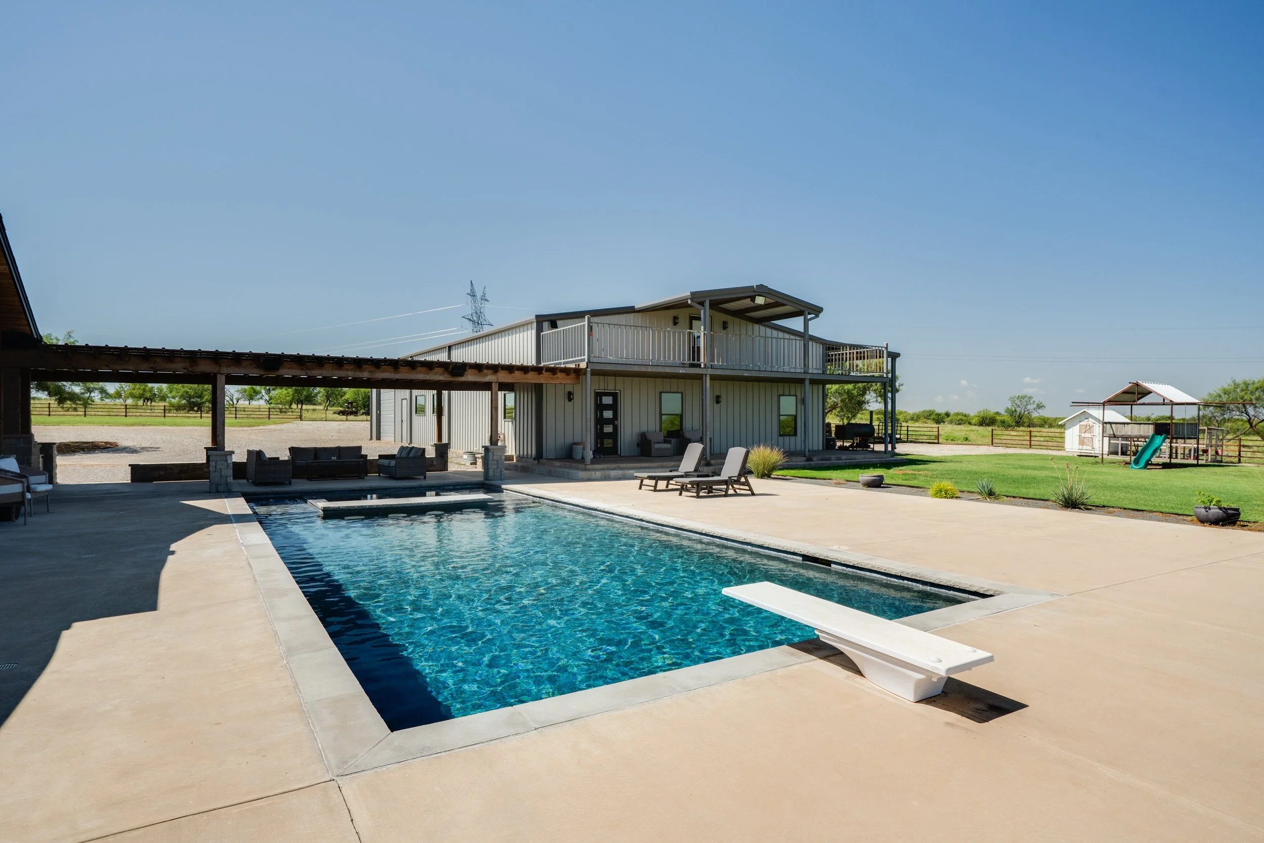 Jake-crystal-hettinger-jacksboro-wise-jack-wichita-montague-pool-builder-renovation-residential-commercial-equine-wichita-falls-texas7390-SH79_SunfishPools-1.jpg