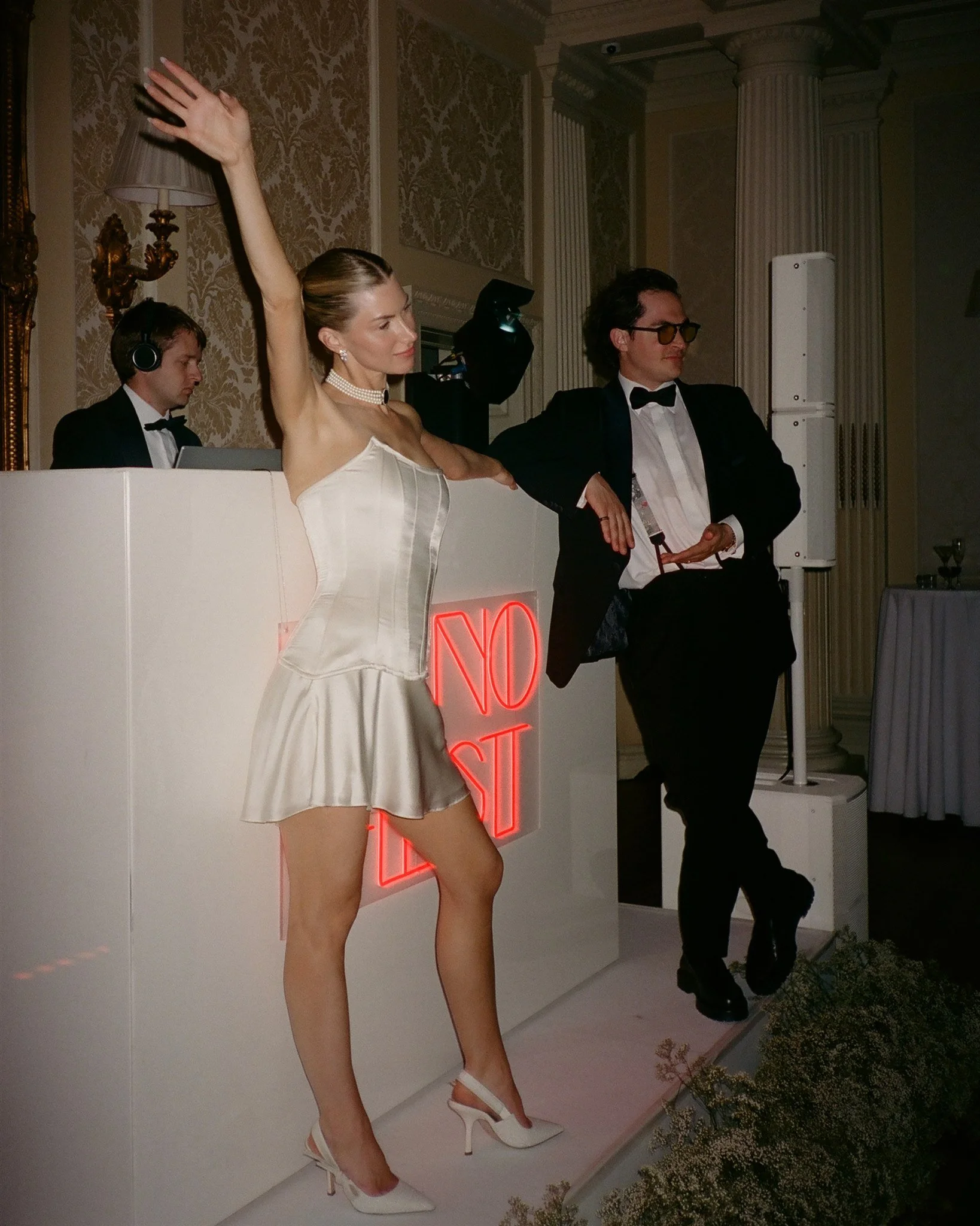 Koch_VanOrsdel_Wed-3065.jpg