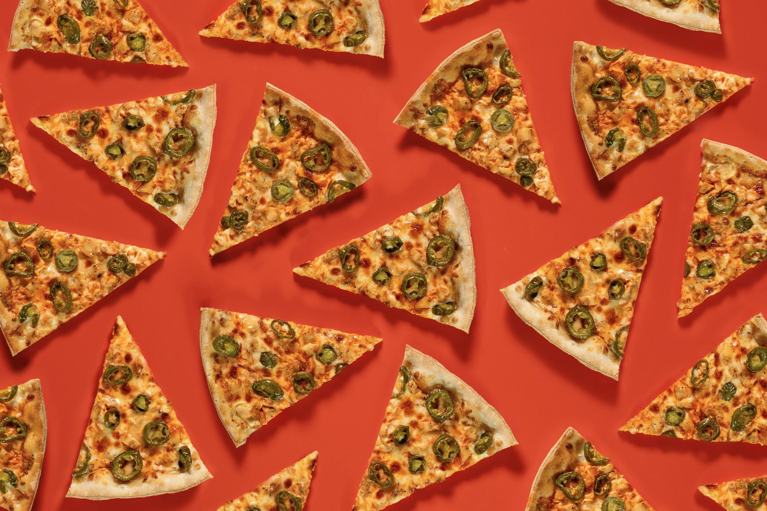 PZR23_Promo4BYW_BuffaloChickenJalapeno_Slices-1.jpg