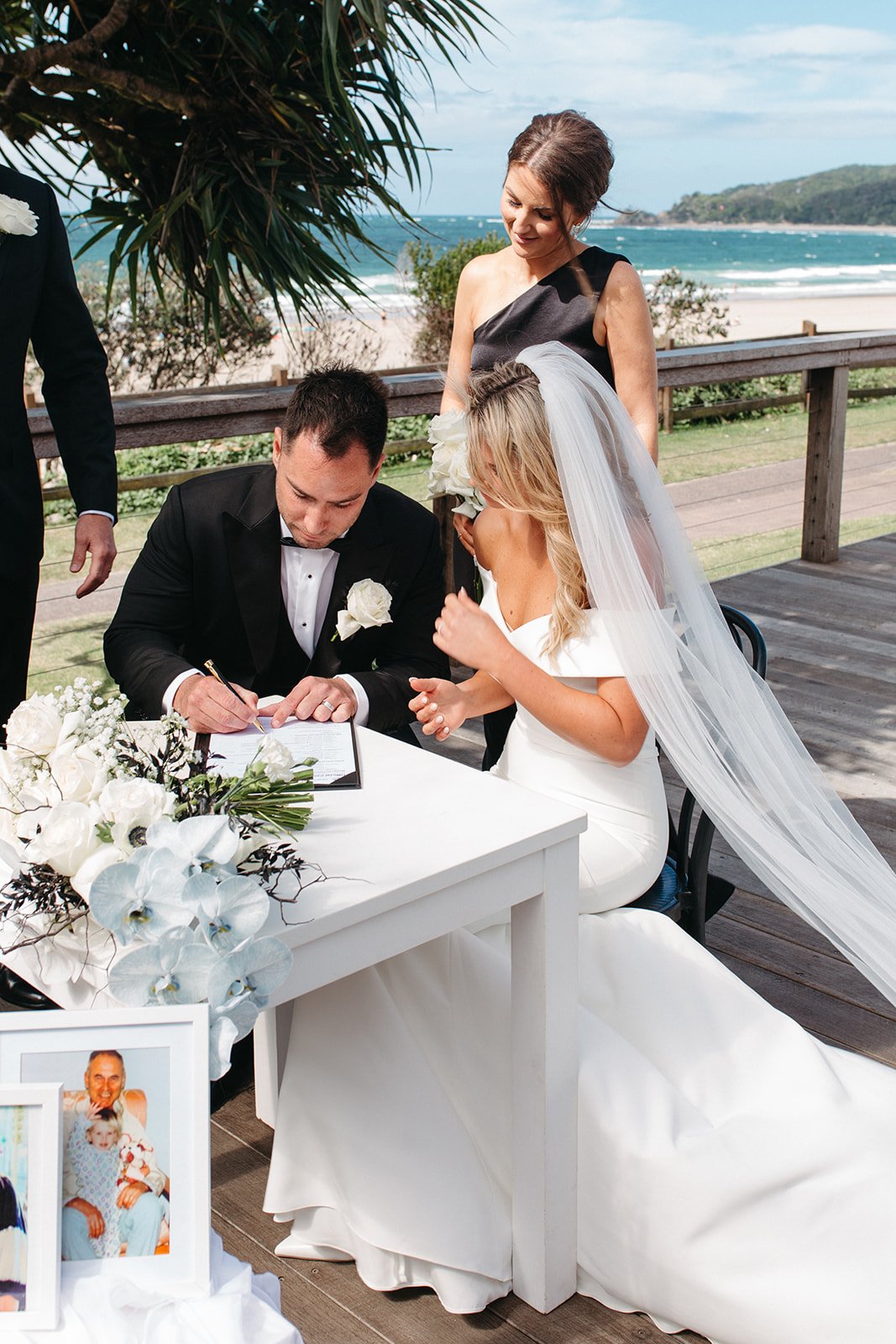 Sarah + Travis344.jpg